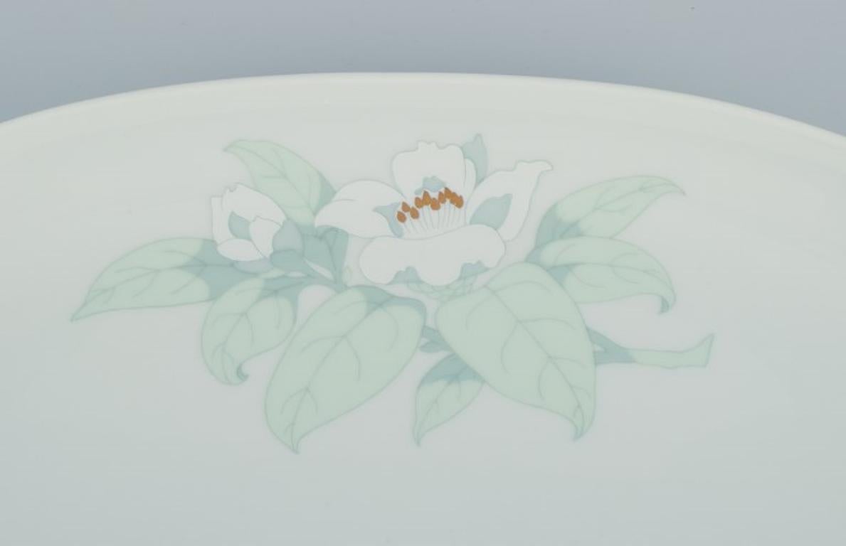 Tapio Wirkkala für Rosenthal Studio-linie. Zwei ovale Schalen mit Blumenmotiv. (Deutsch) im Angebot