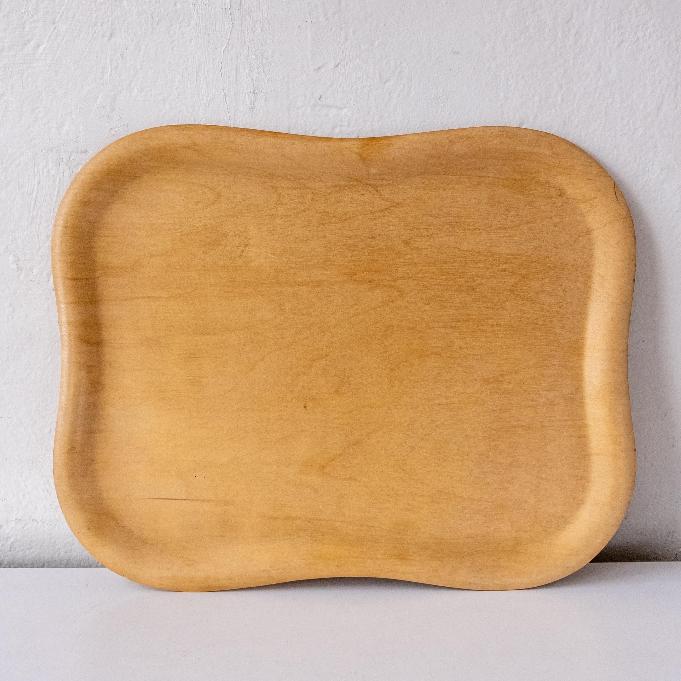 Tapio Wirkkala Freeform Molded Plywood Tray, 1950s In Good Condition For Sale In San Diego, CA
