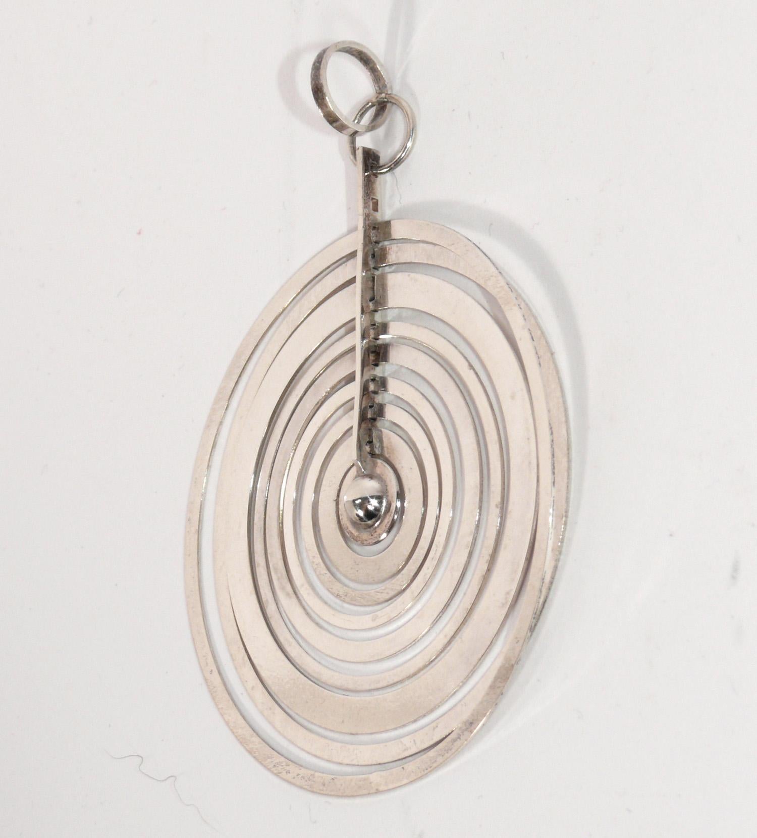 Modernist Hopeakuu (Silver Moon) Sterling Silver Pendant, designed by Tapio Wirkkala for N. Westerback Jewelers, Finland, circa 1970s. Measurements: 3.5