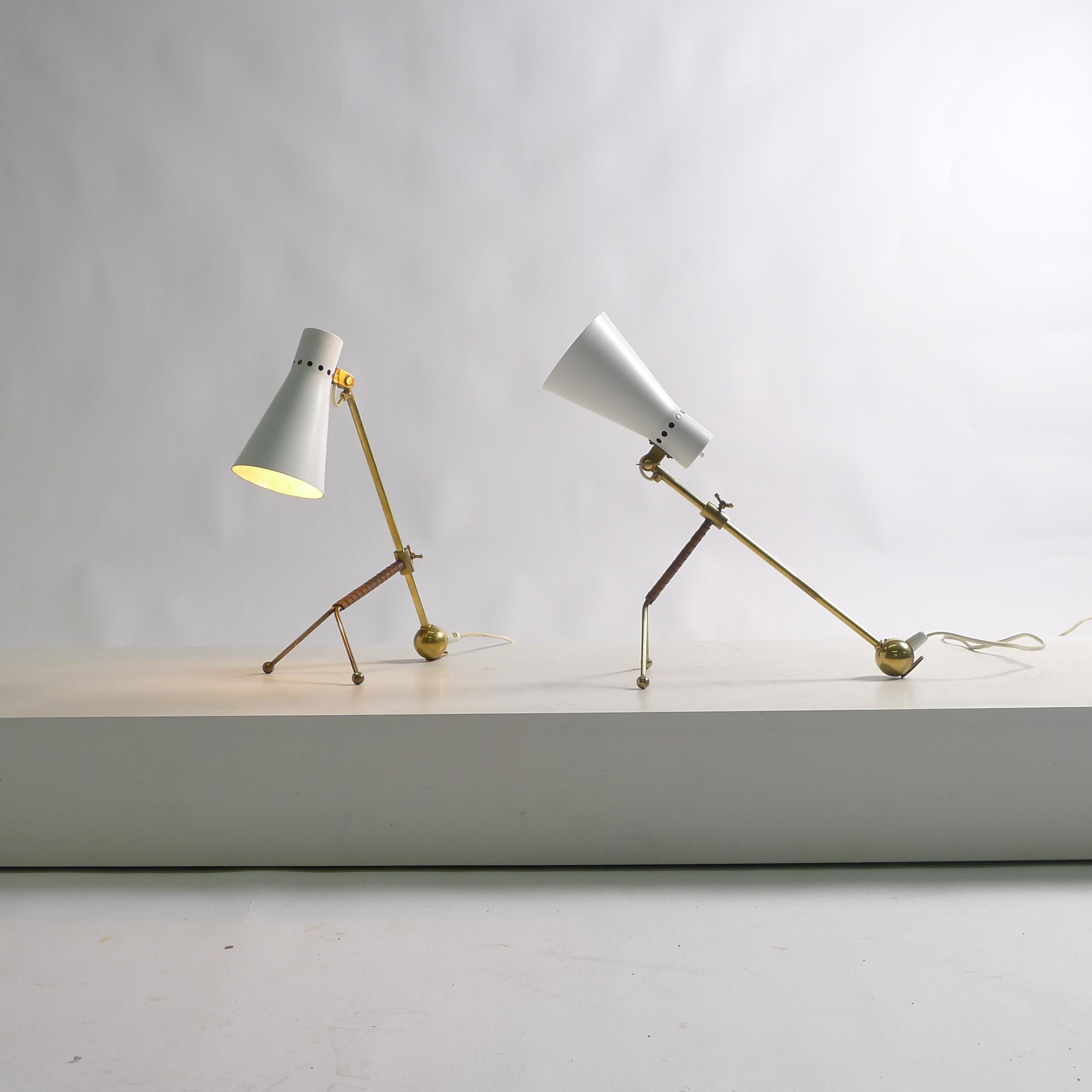 Tapio Wirkkala, Schreibtischleuchte K11-16, für Idman, Finnland, 1954 (Messing) im Angebot
