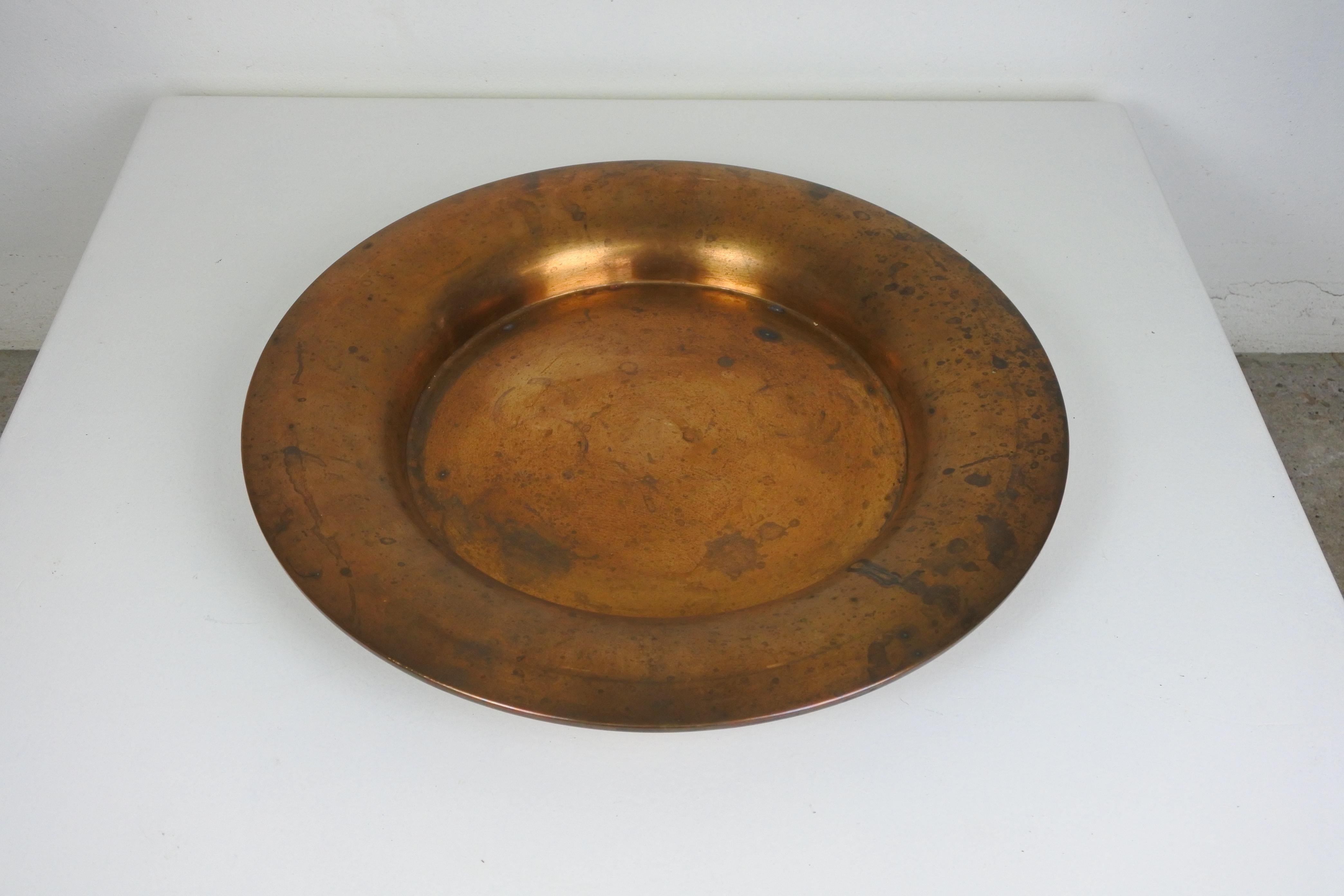 Late 20th Century Tapio Wirkkala Large Patinated Bronze Dish Model TW 479, Finland, 1970s For Sale