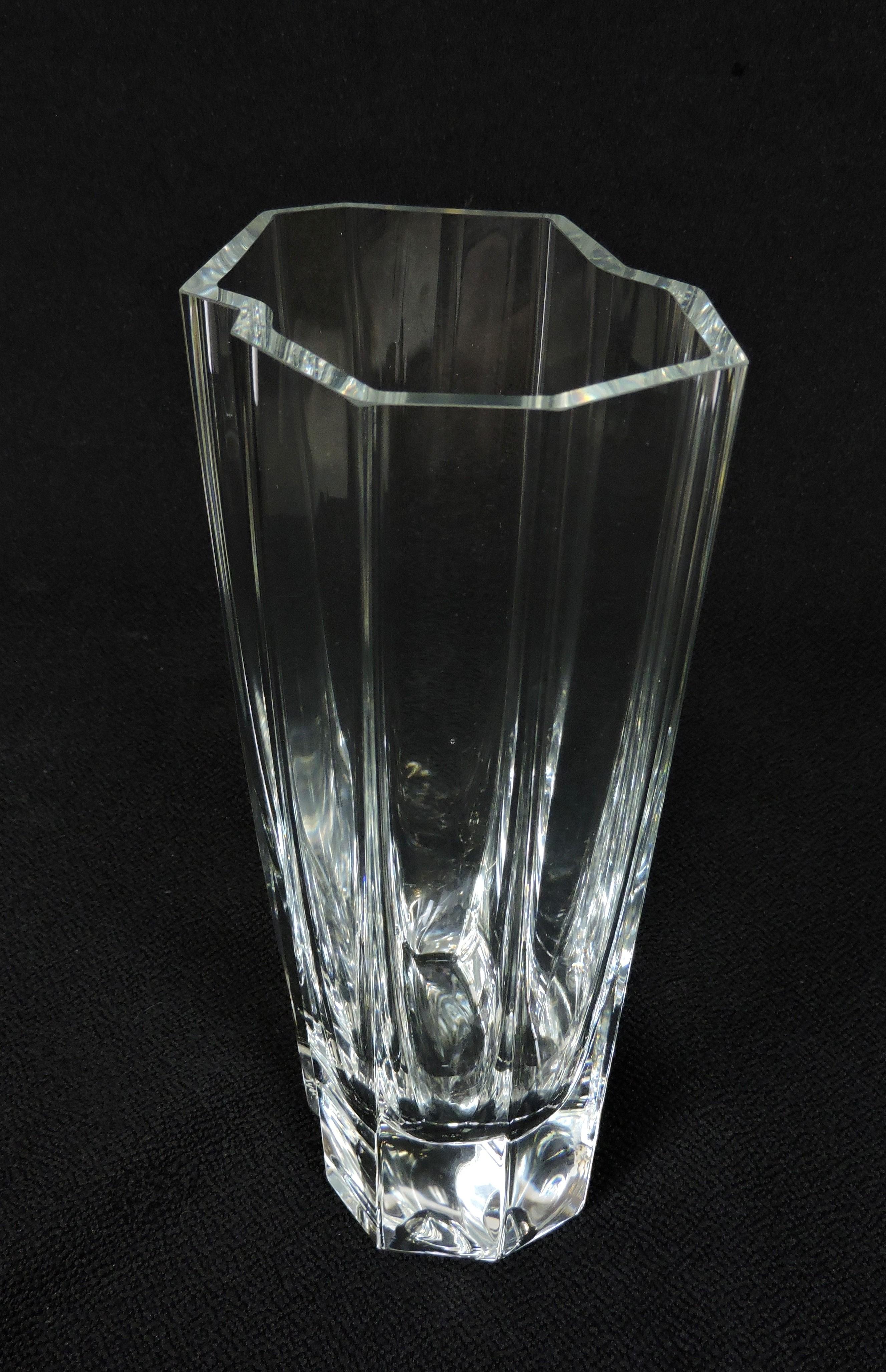 Mid-Century Modern Tapio Wirkkala Large Pinja Crystal Vase for Iitala Finland, Scandinavian Modern For Sale