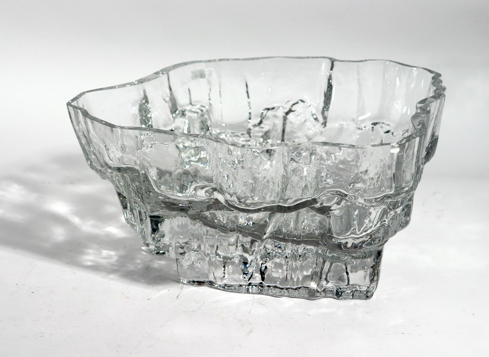 Tapio Wirkkala Mid-Century Glass Footed Bowl, Inari Pattern For Sale 1
