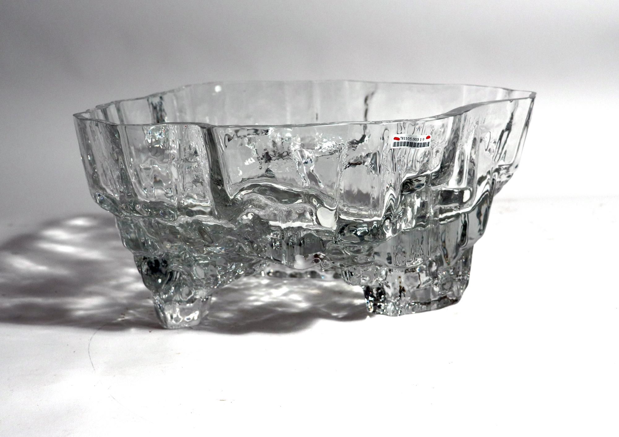 Mid-Century Modern Tapio Wirkkala Mid-Century Glass Footed Bowl, Inari Pattern For Sale