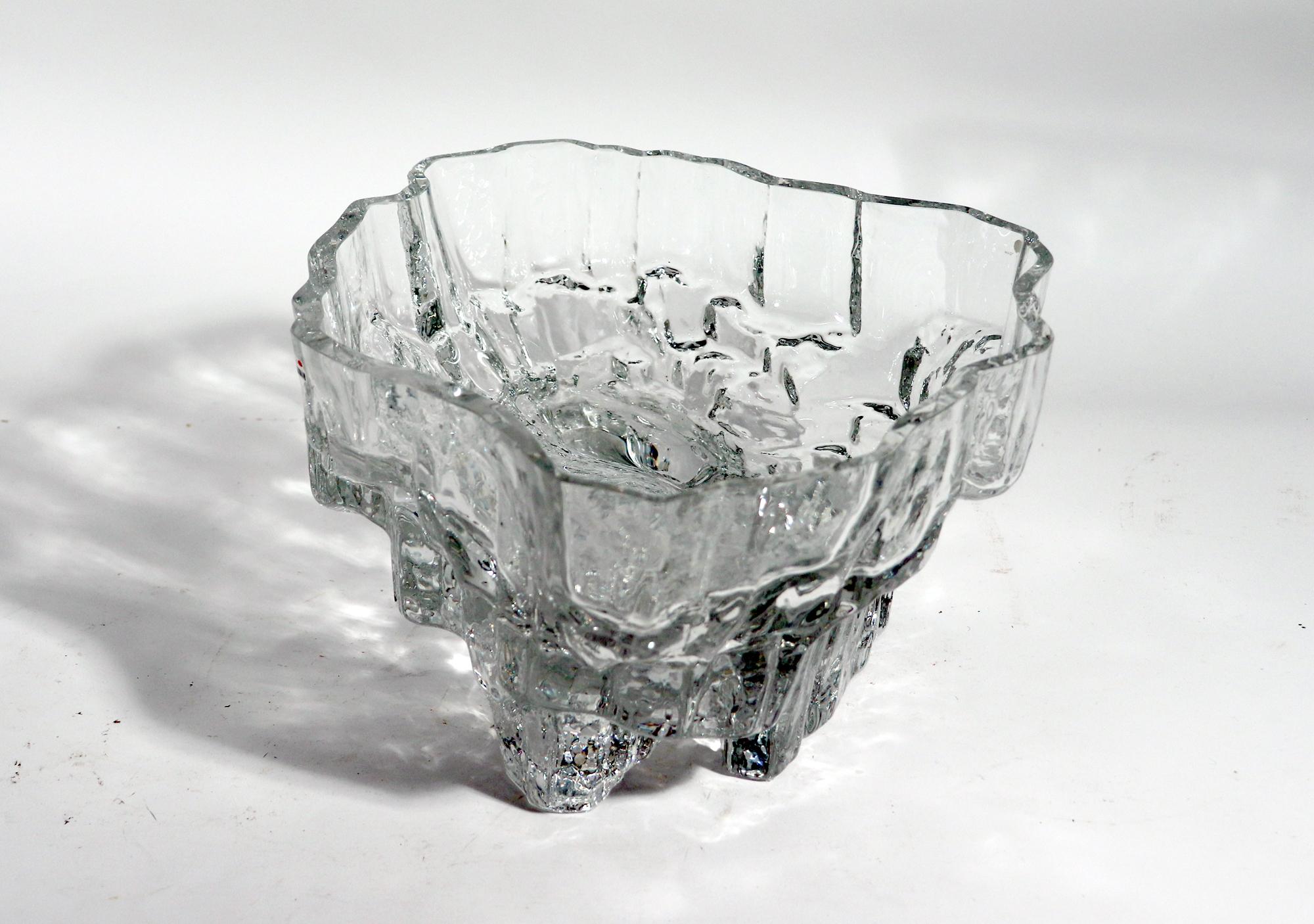 Finnish Tapio Wirkkala Mid-Century Glass Footed Bowl, Inari Pattern For Sale