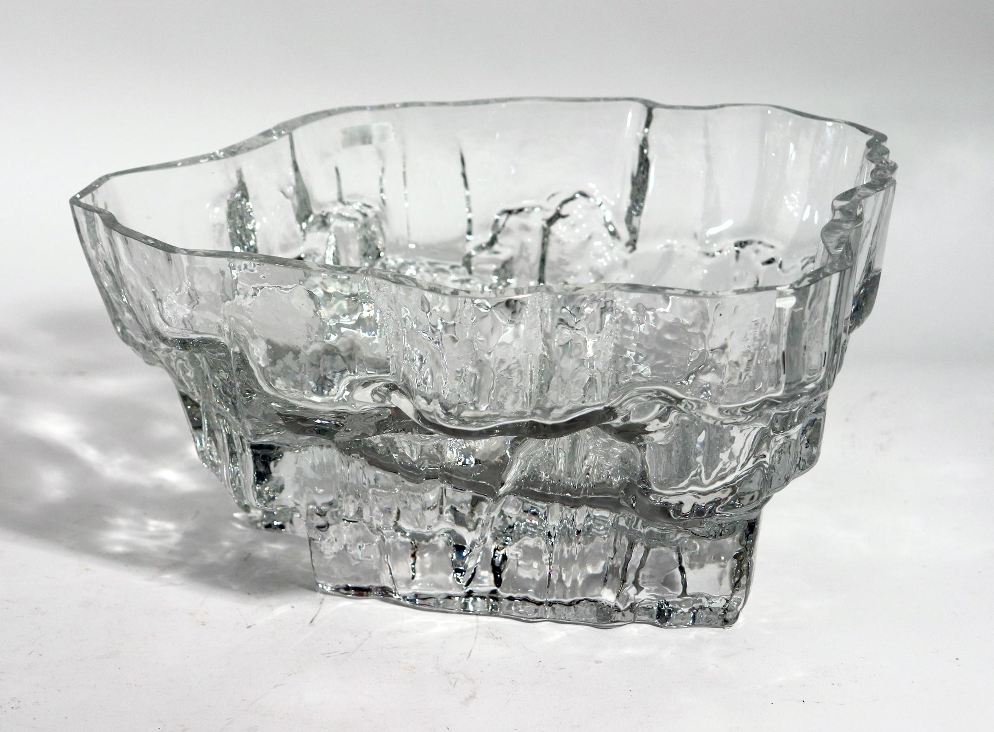 20th Century Tapio Wirkkala Mid-Century Glass Footed Bowl, Inari Pattern For Sale