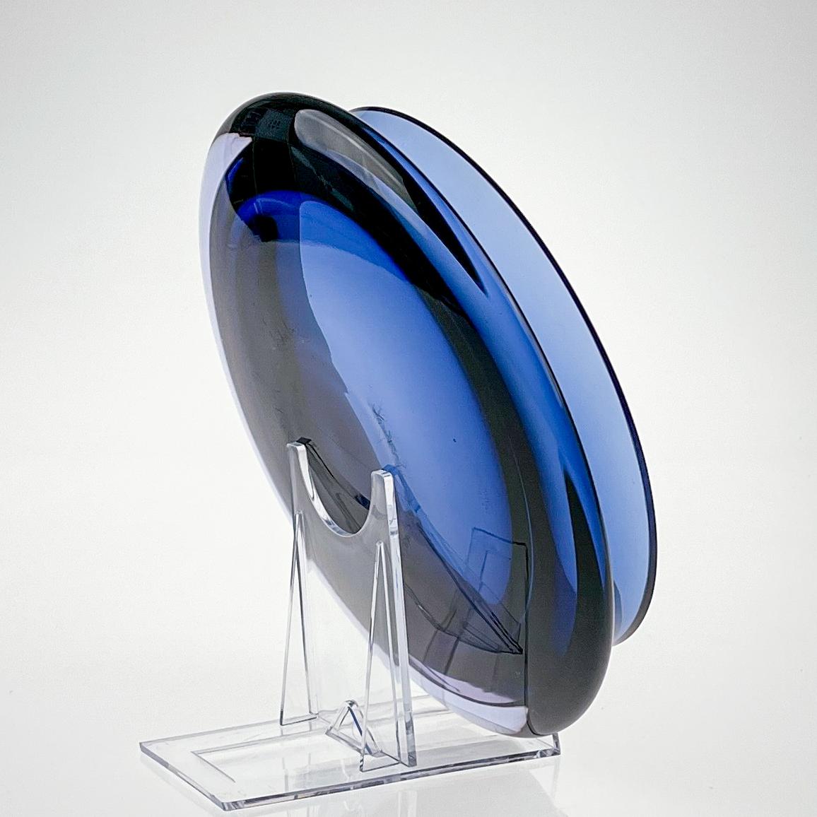 Tapio Wirkkala, Neosin Glass Art-Object / Dish, Model 3320, Iittala, circa 1967 5