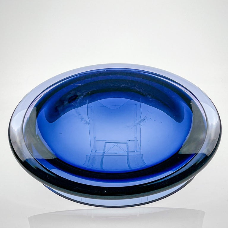 Tapio Wirkkala, Neosin Glass Art-Object / Dish, Model 3320, Iittala, circa 1967 For Sale 12