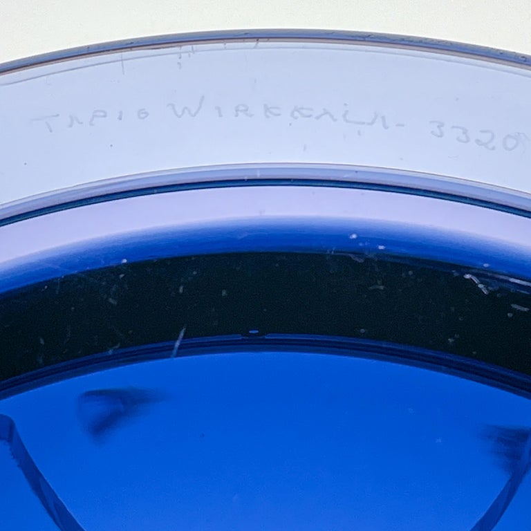 Tapio Wirkkala, Neosin Glass Art-Object / Dish, Model 3320, Iittala, circa 1967 For Sale 13