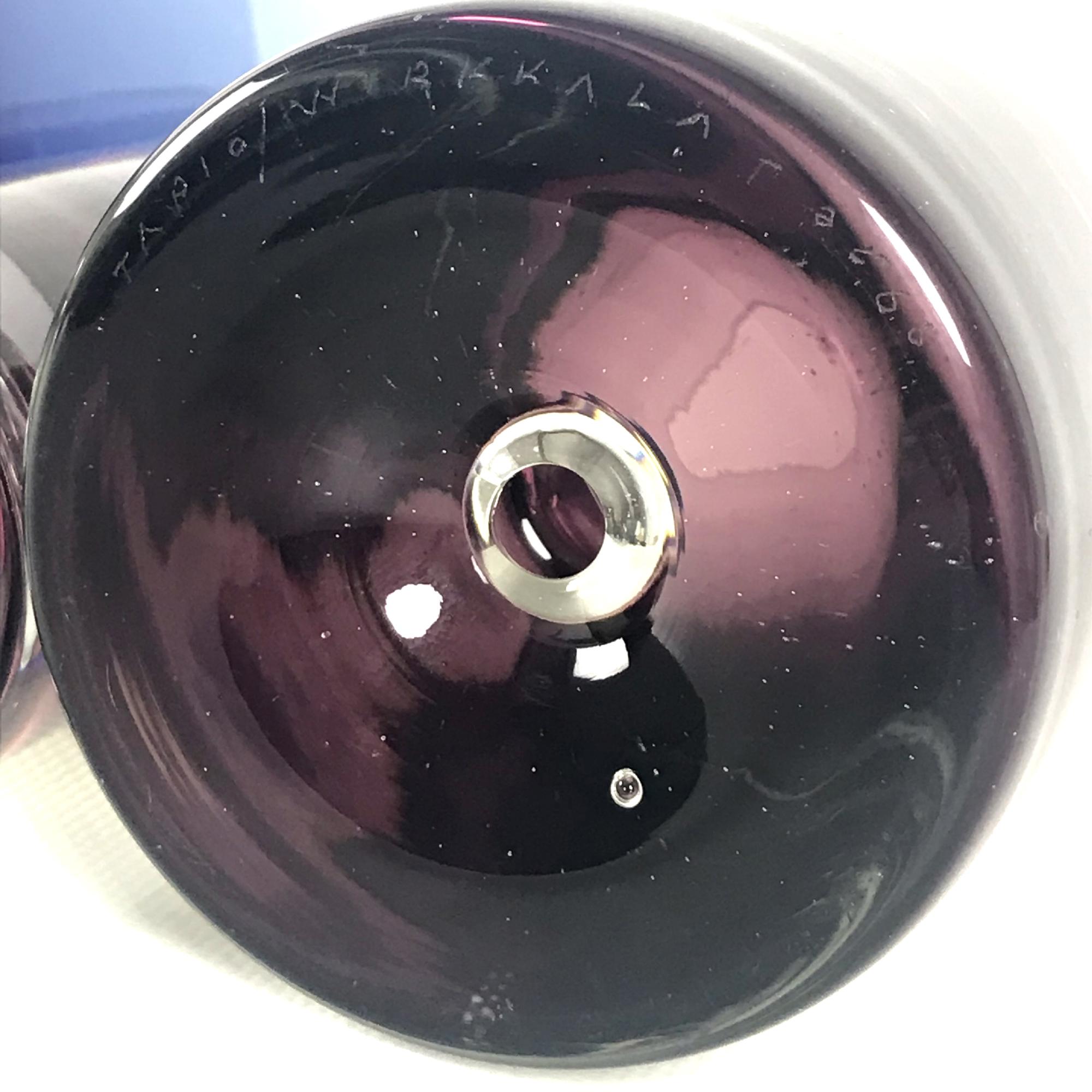 Tapio Wirkkala Purple Lilac Colored Glass Vase for Iittala Finland In Good Condition For Sale In Saint  Ouen, FR