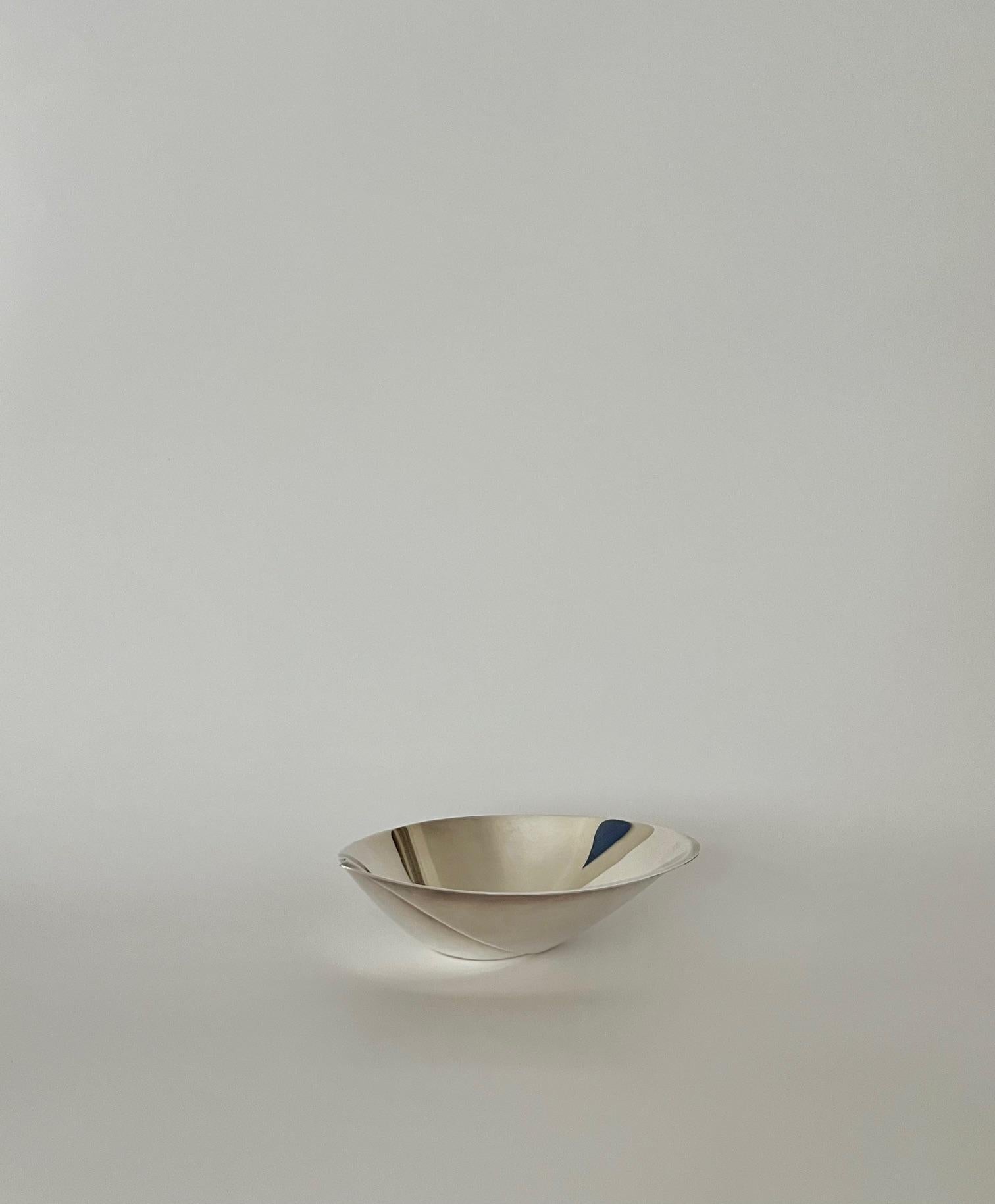 Ciotola d'argento Tapio Wirkkala In condizioni buone in vendita a PRAHA 7, CZ