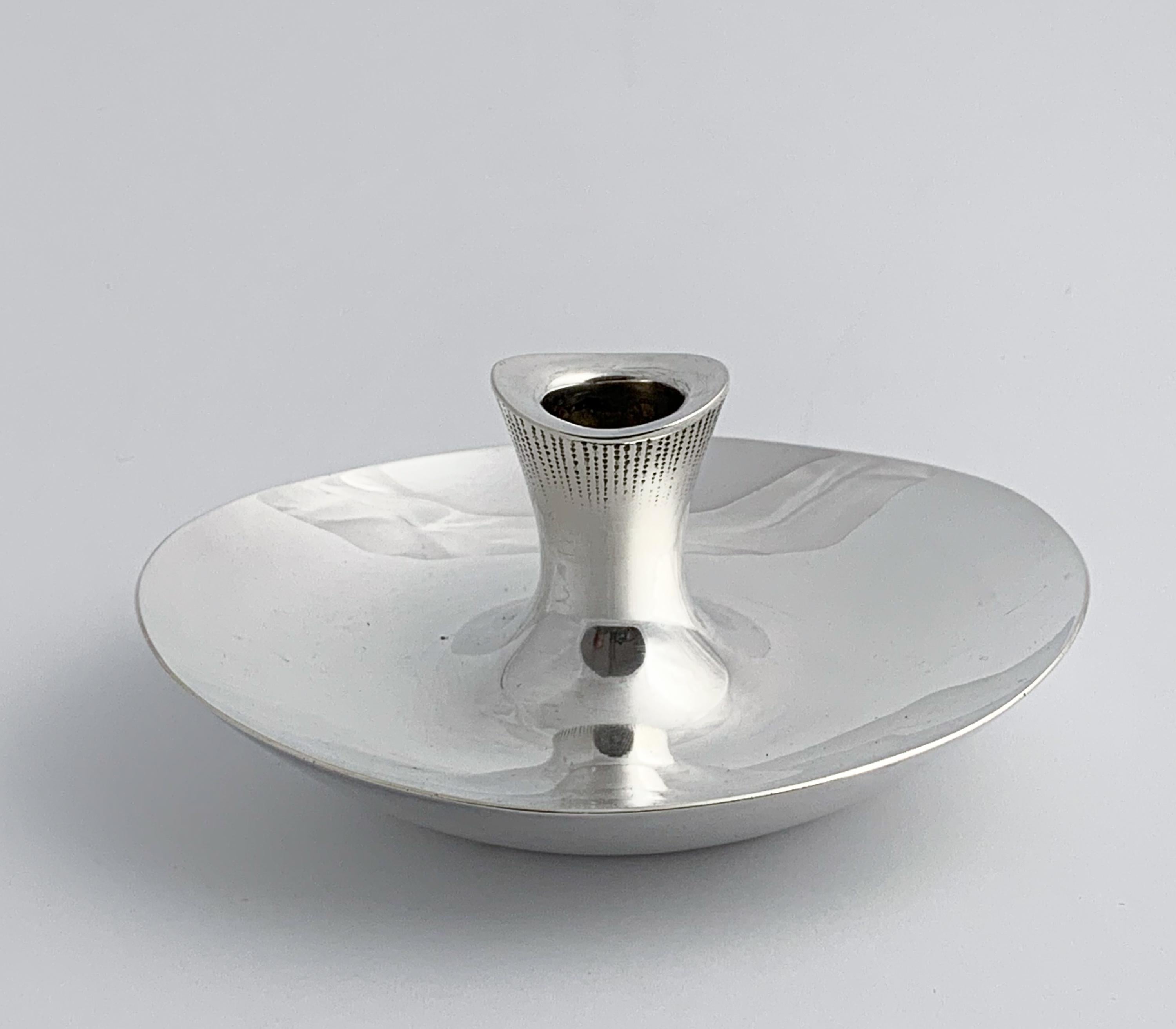 Tapio Wirkkala, Silver Candlestick with Engravings, Hopeatehdas Finland, 1959 In Good Condition In EL Waalre, NL