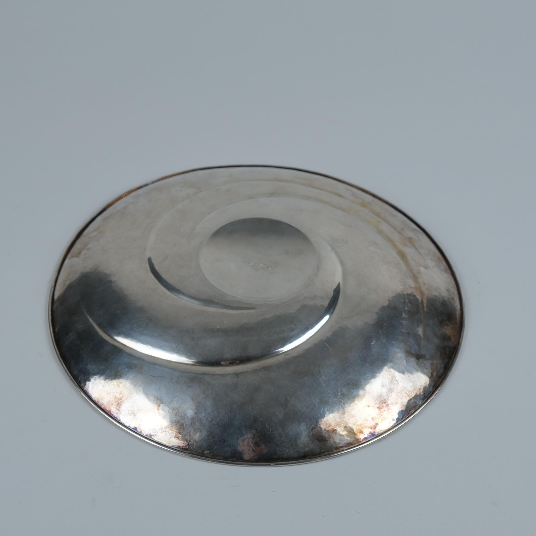 Argento Tapio Wirkkala Piatto d'argento a spirale modello 143, Kultakeskus Hämeenlinna, 1973 in vendita