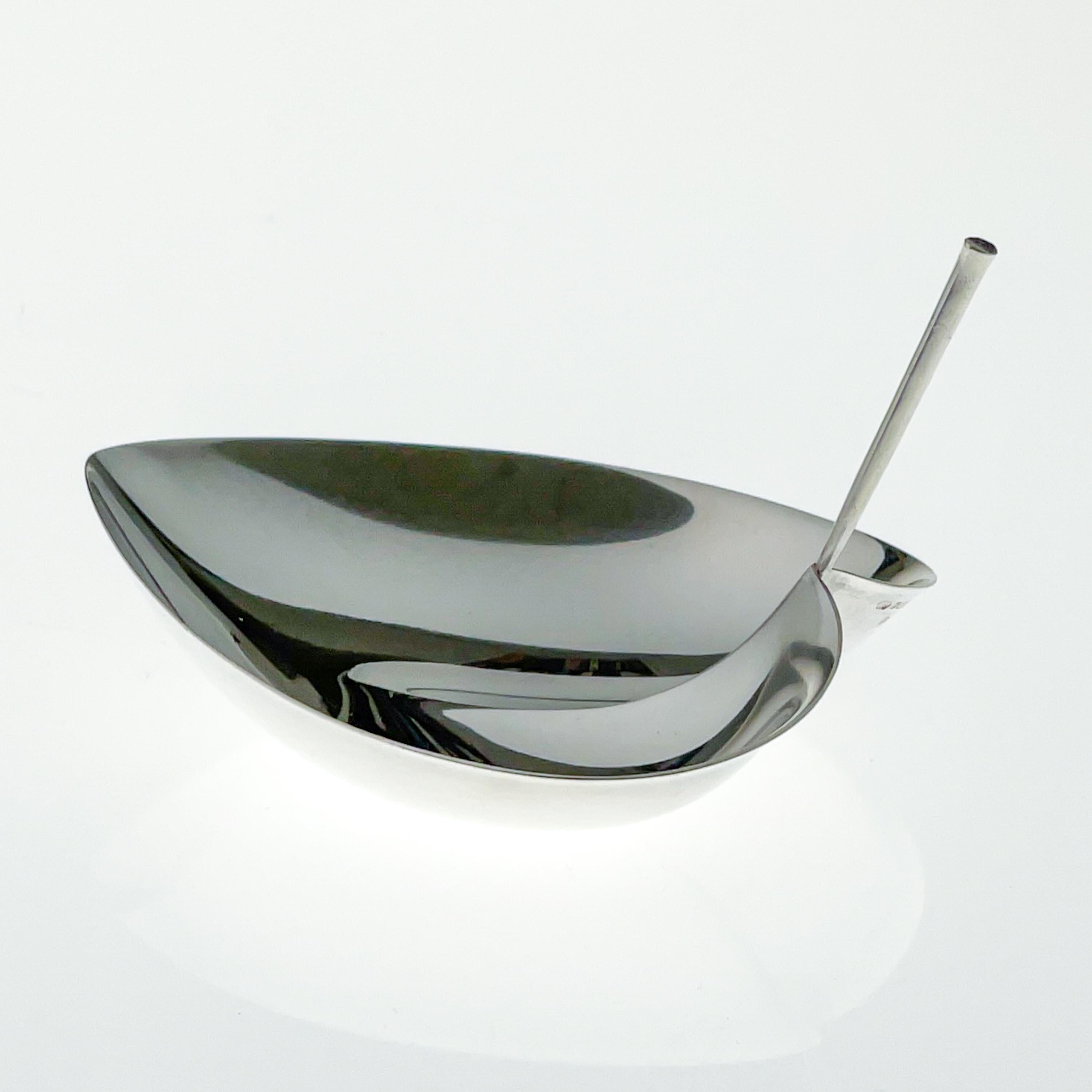 Scandinavian Modern Tapio Wirkkala, Sterling Silver Leaf-Shaped Bowl, Model TW 4, Kultakeskus, 1963