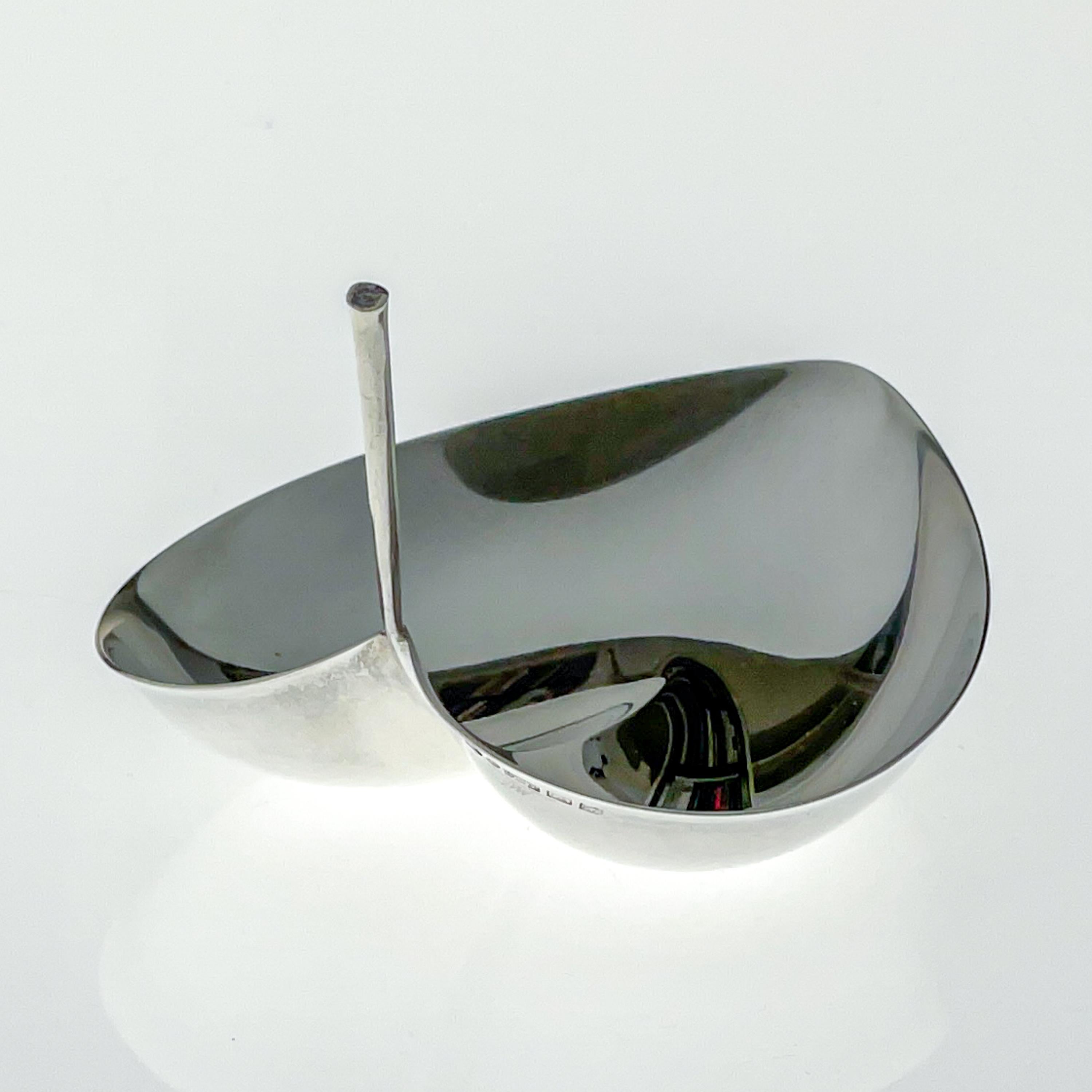 Hammered Tapio Wirkkala, Sterling Silver Leaf-Shaped Bowl, Model TW 4, Kultakeskus, 1963