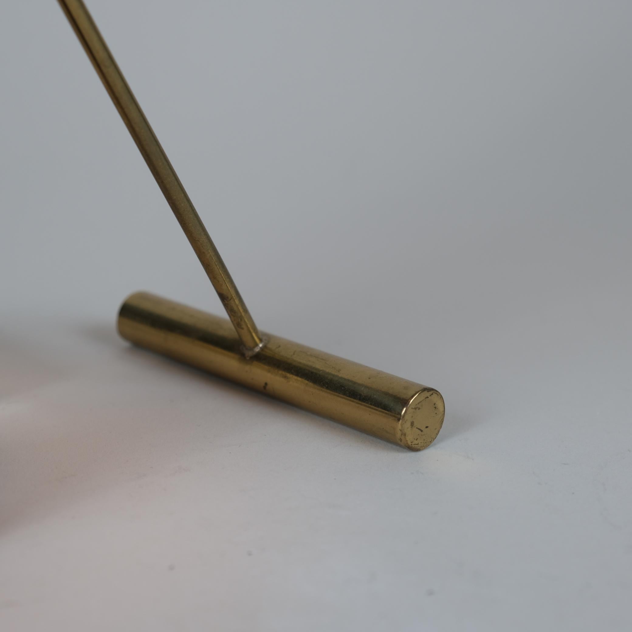 Lampe de table Tapio Wirkkala modèle K11-81 en noir et laiton, Idman années 1950 Bon état - En vente à Helsinki, FI