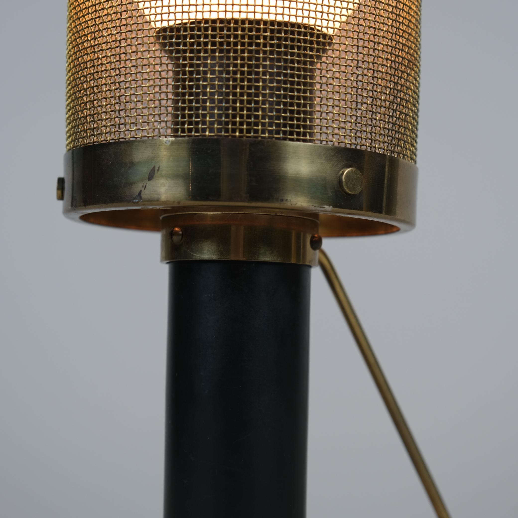 Lampe de table Tapio Wirkkala modèle K11-81 en noir et laiton, Idman années 1950 en vente 2