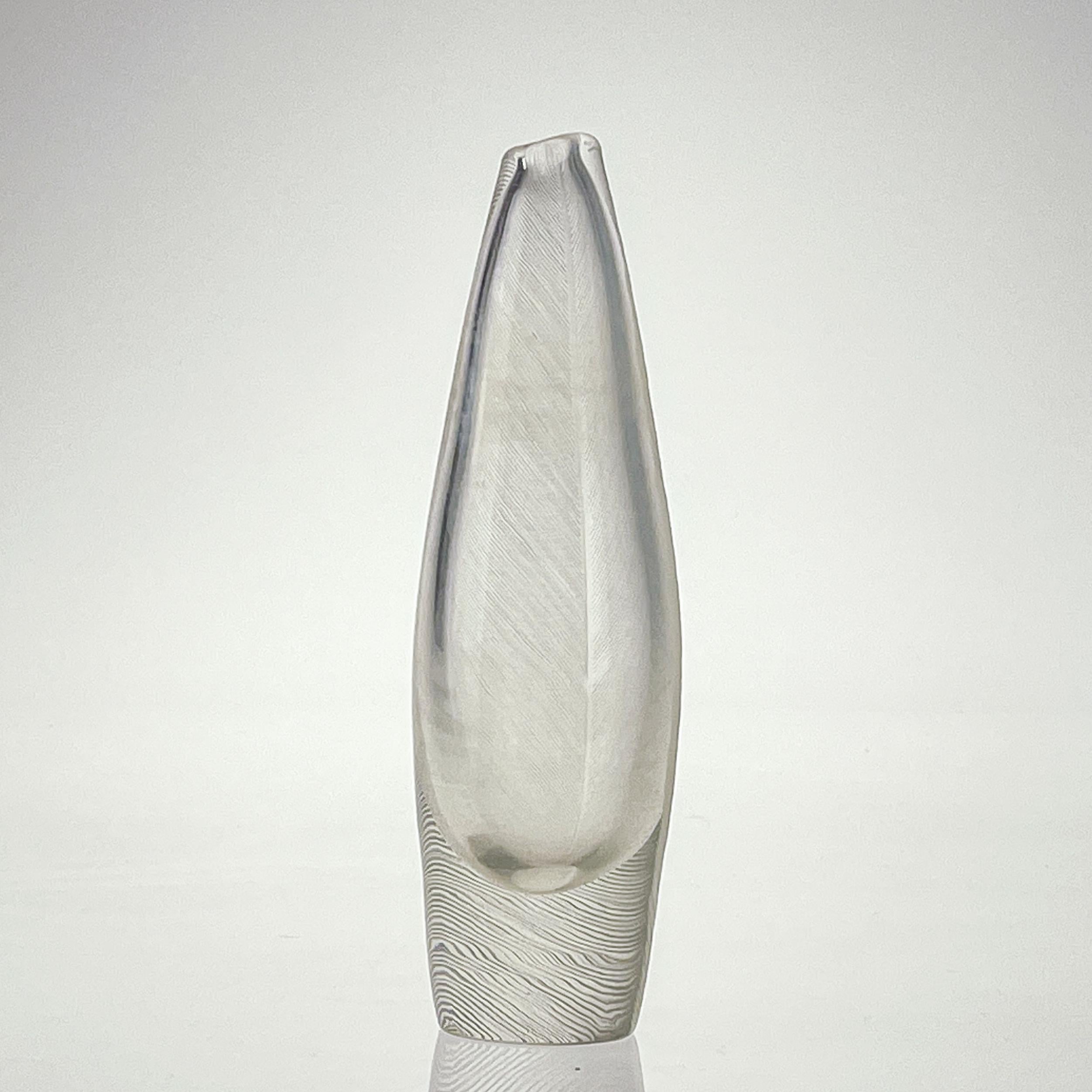 Scandinavian Modern Tapio Wirkkala Two Comb-Cut Crystal Art-Objects Vases 1957 9