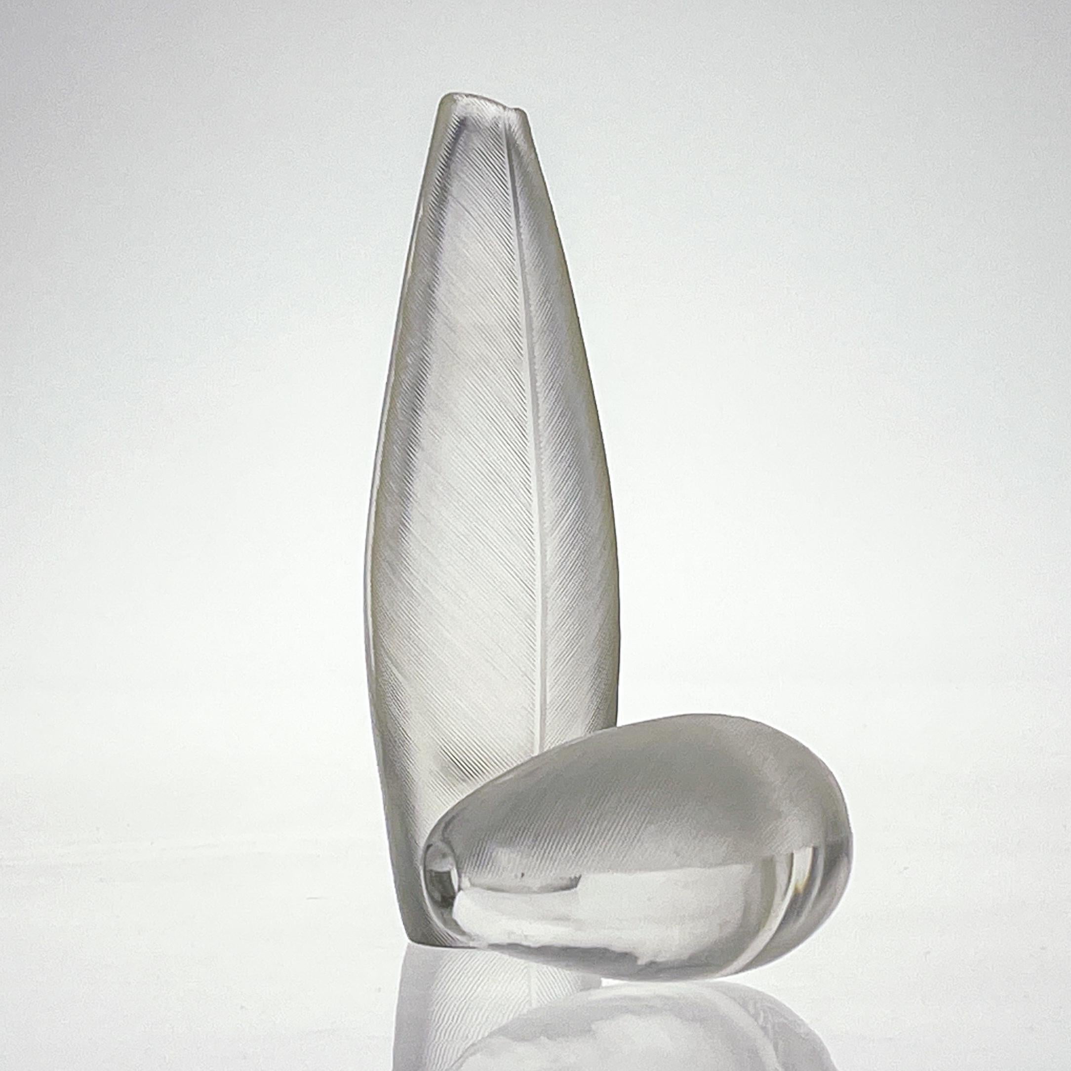 Engraved Scandinavian Modern Tapio Wirkkala Two Comb-Cut Crystal Art-Objects Vases 1957