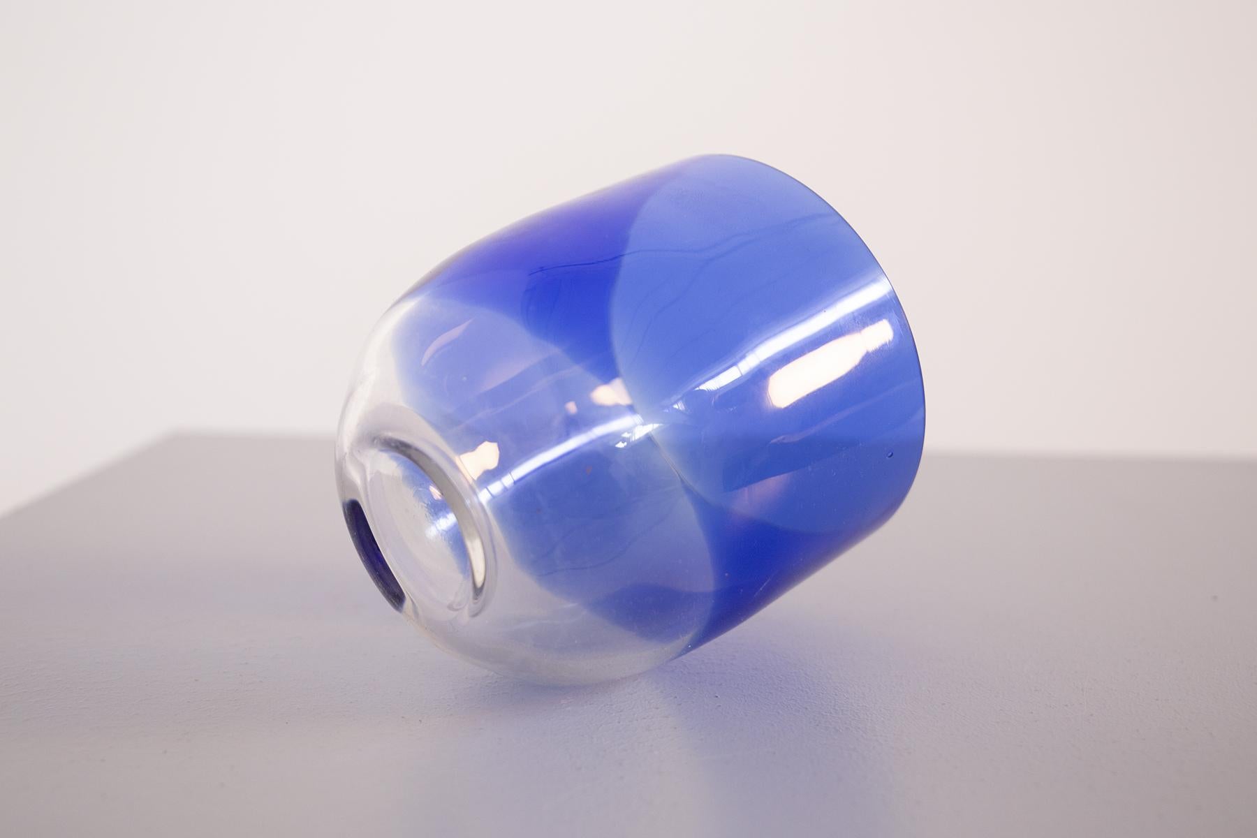 Tapio Wirkkala Vintage Blue and Transparent Glass Vase for Venini In Good Condition For Sale In Milano, IT
