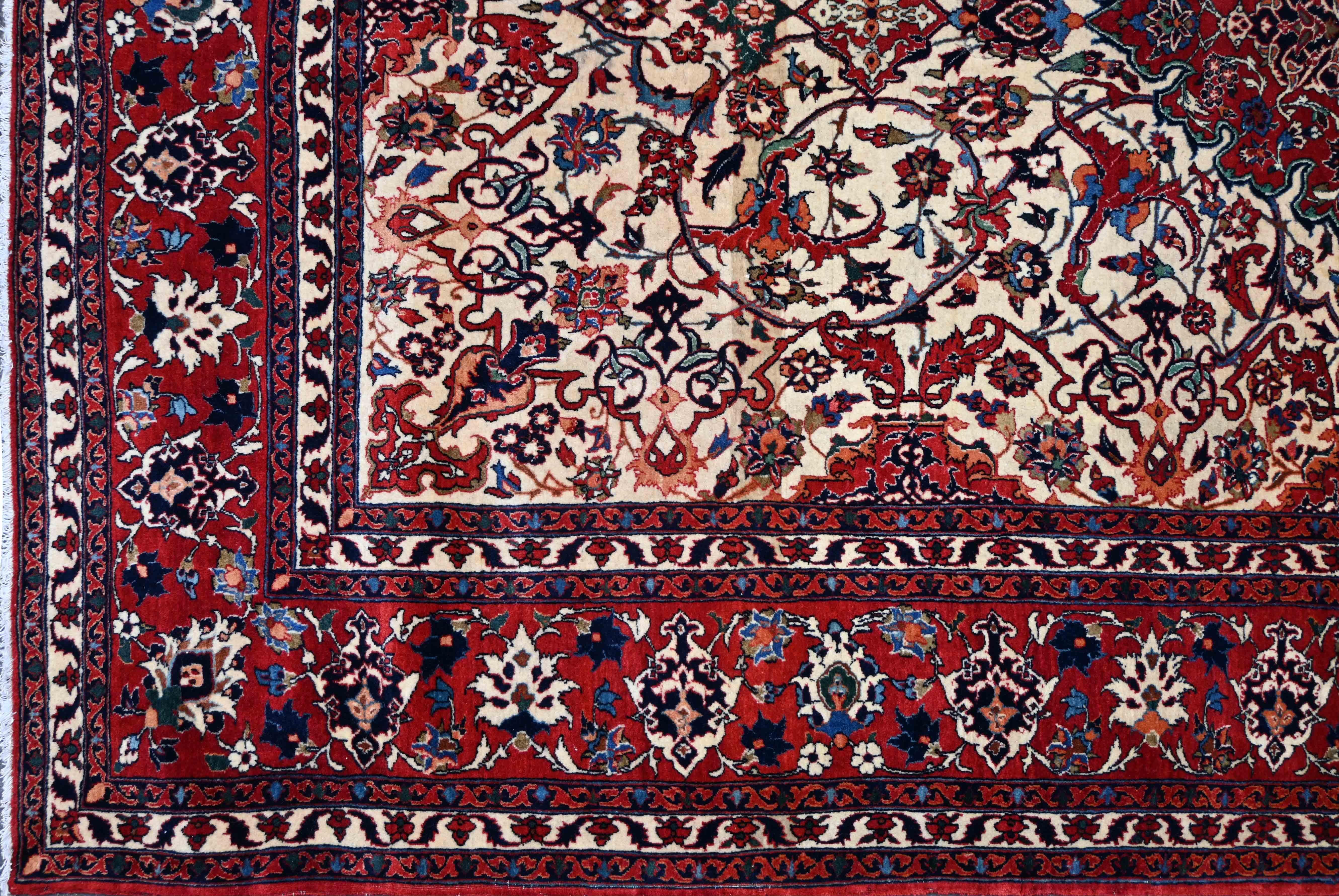 Tapis Extrement fin - Circa 1920 - 235x156 - N° 1601 en Excelente estado para la venta en Paris, FR