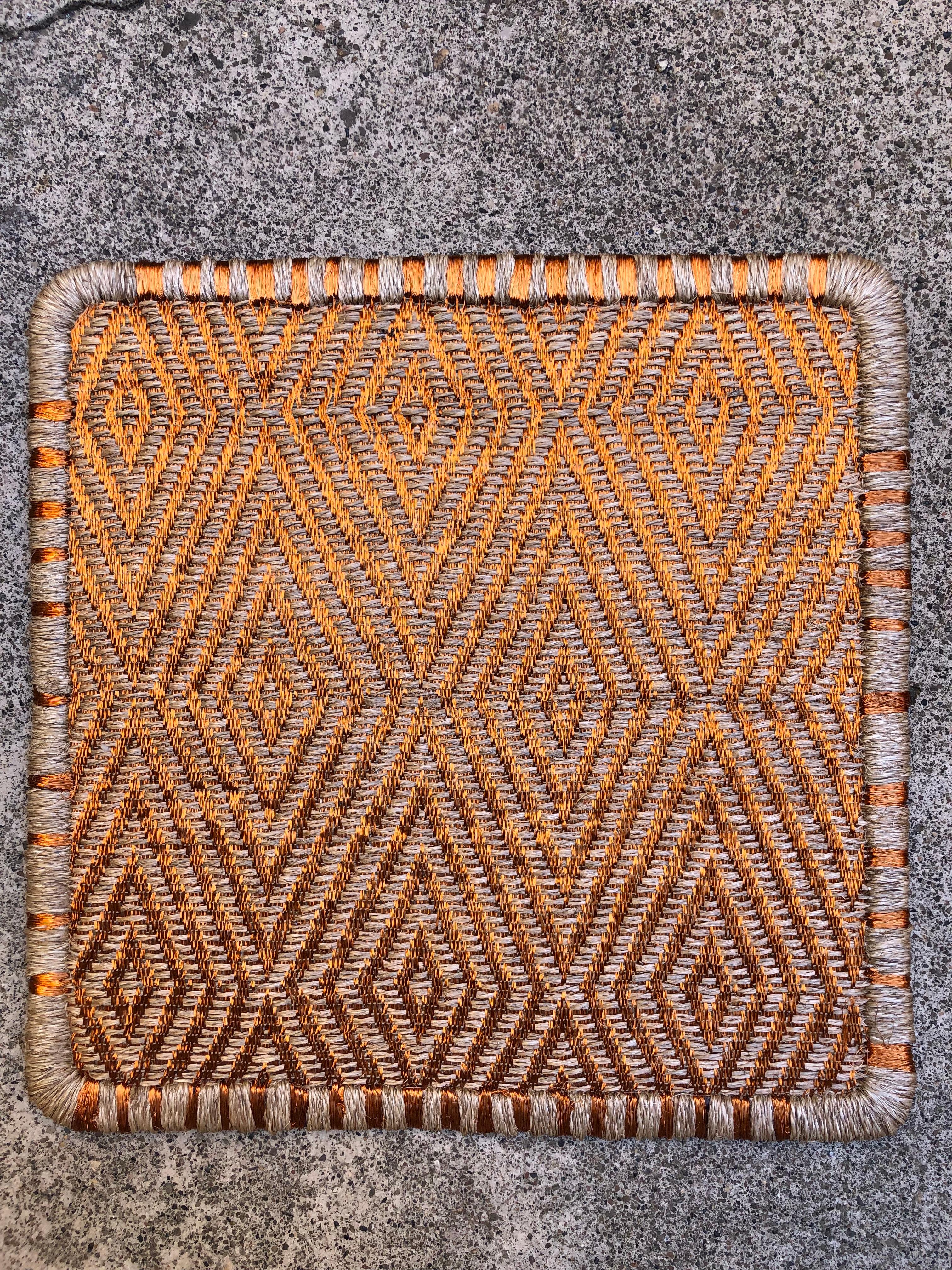 Contemporary Sand Beige Natural Fiber and Copper Handcrafted Area Rug 5'7