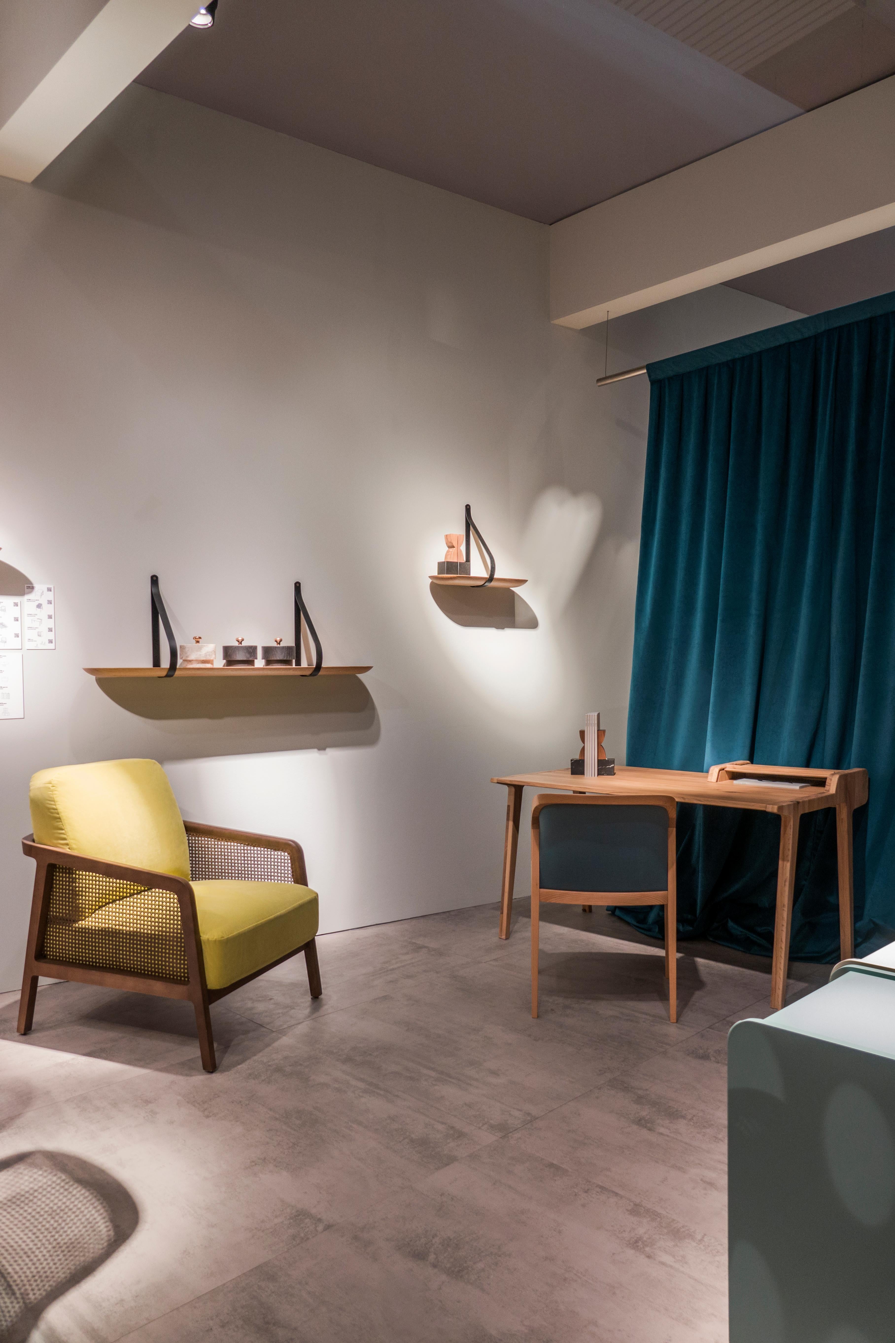 Escritorio Tapparelle, de roble macizo, diseño contemporáneo, hecho a mano en Italia Roble en venta