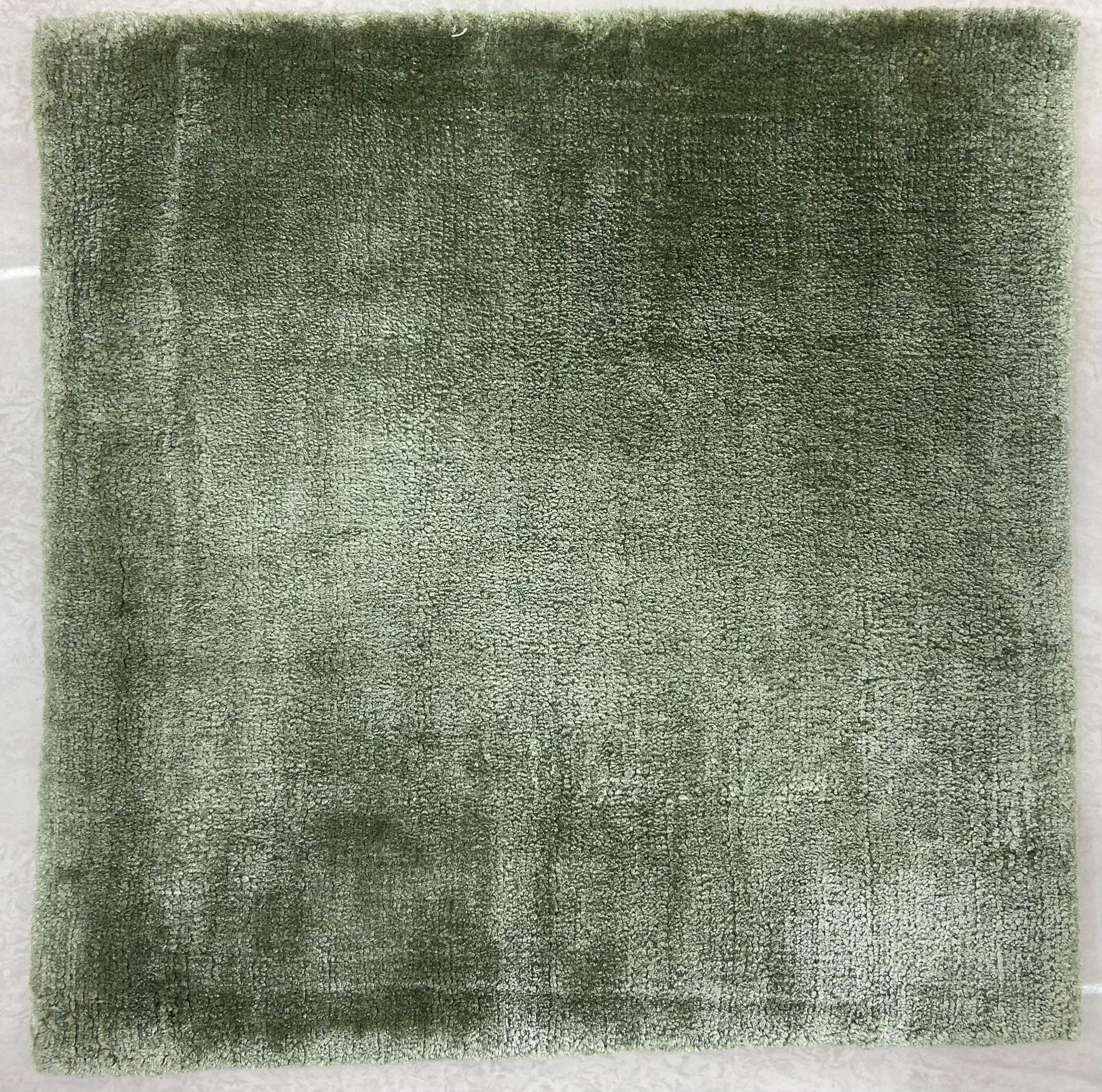 Tapis noué à la main en vente 4