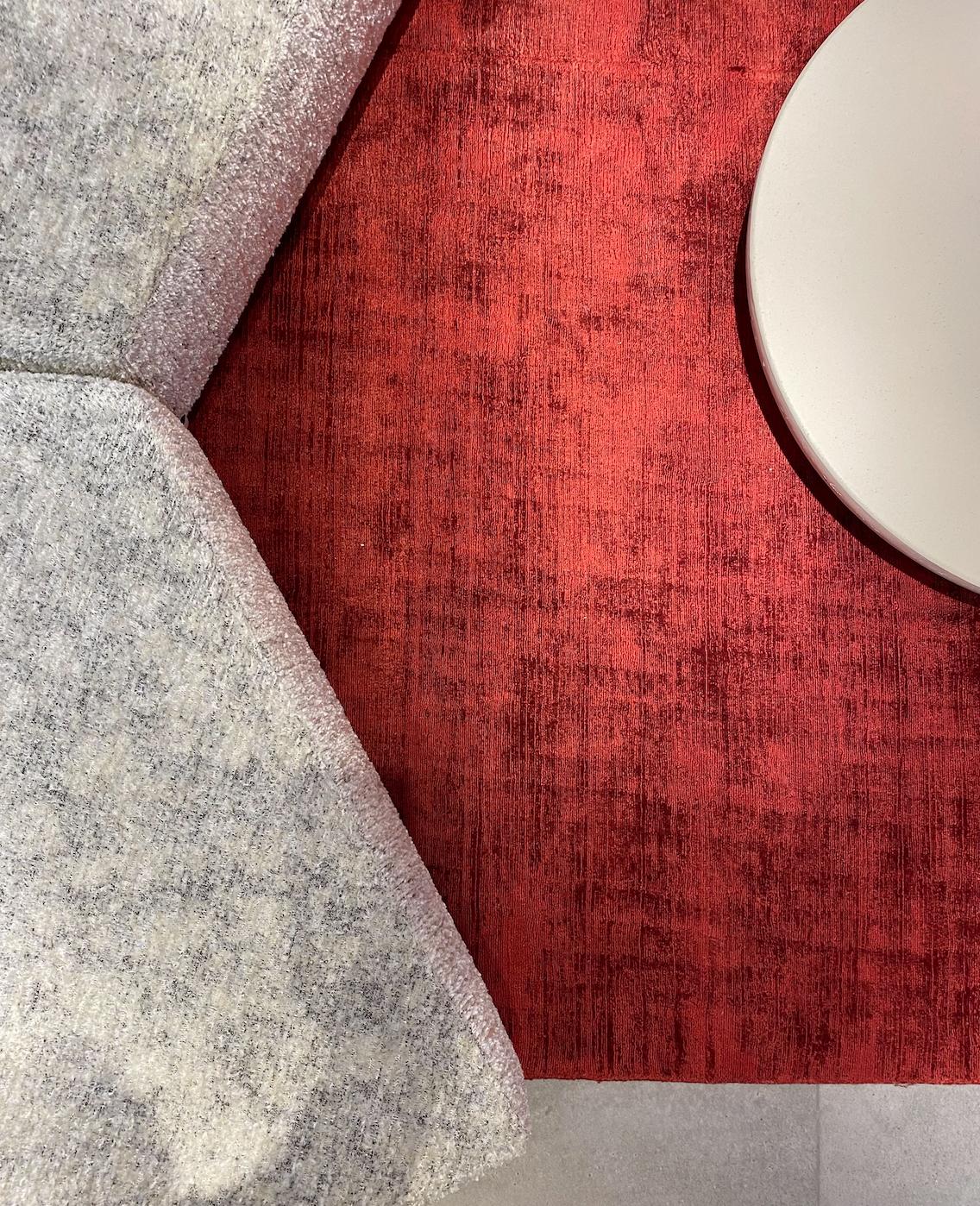 European Tapis noué à la main en vente