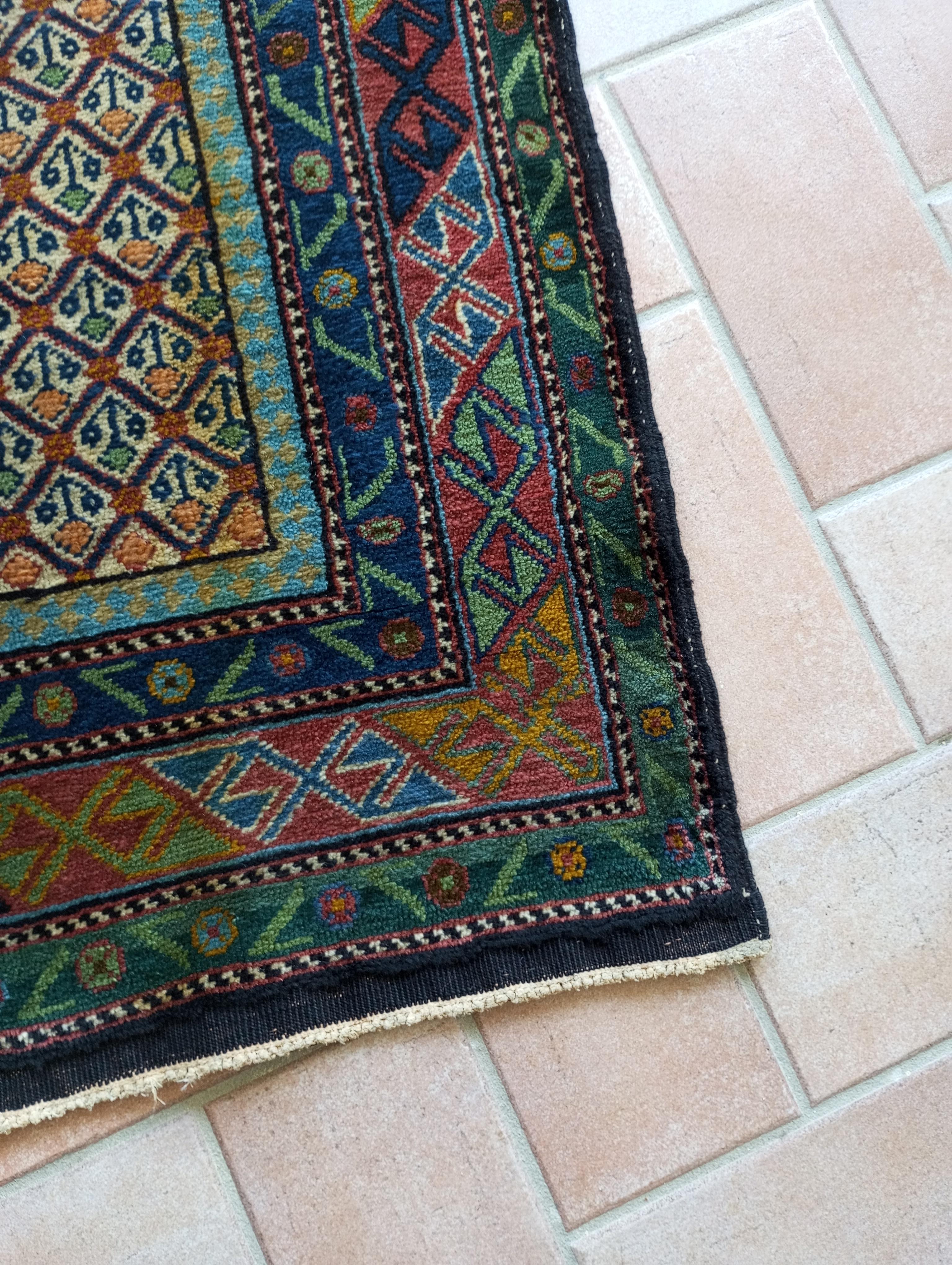 Alfombra de pura lana anudada a mano, India en venta 3
