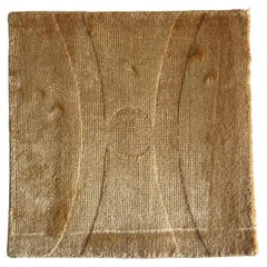Customizable hand-knotted rug