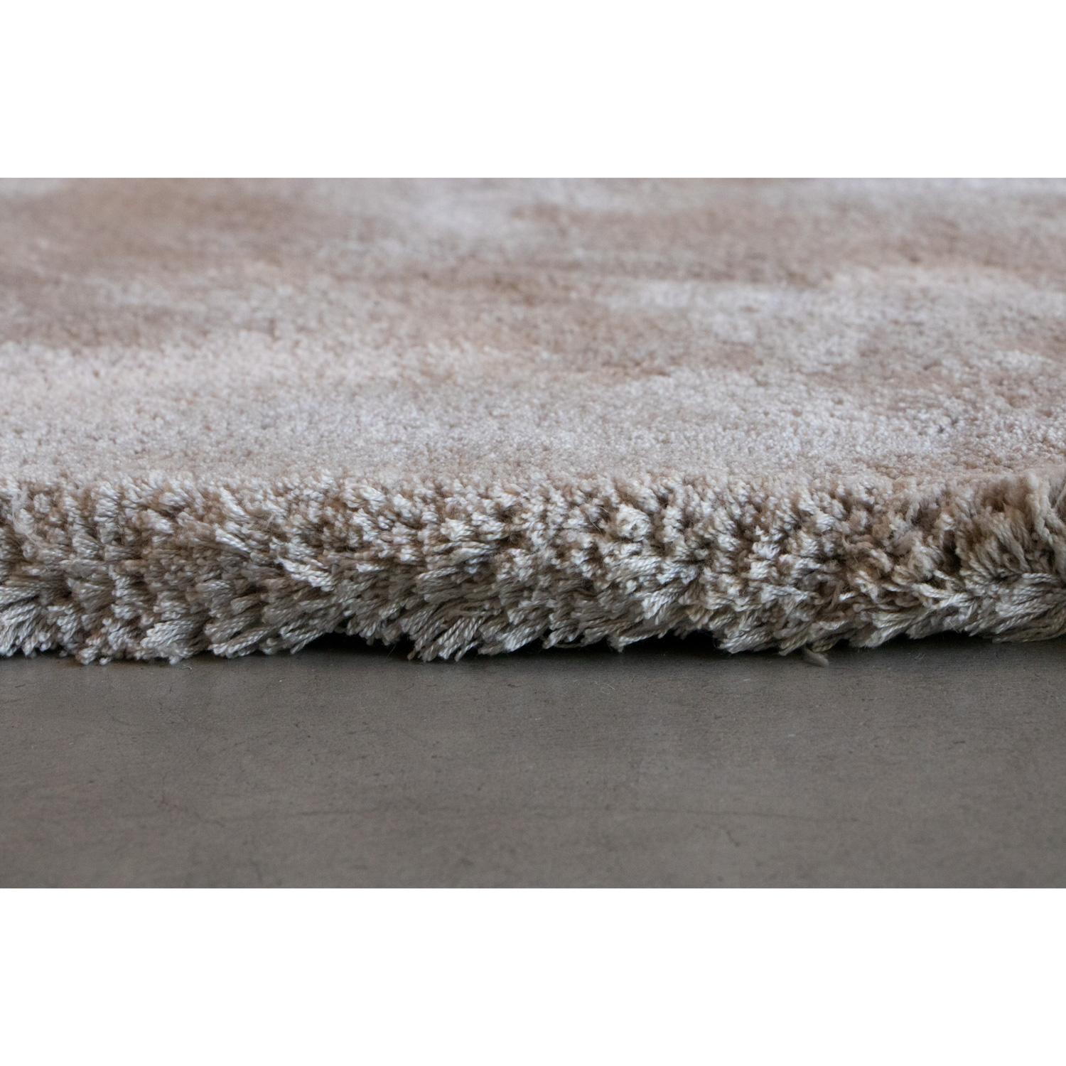 Tappeto Beige in Tencel Forma Organica di Deanna Comellini 220x260 cm Indio en venta