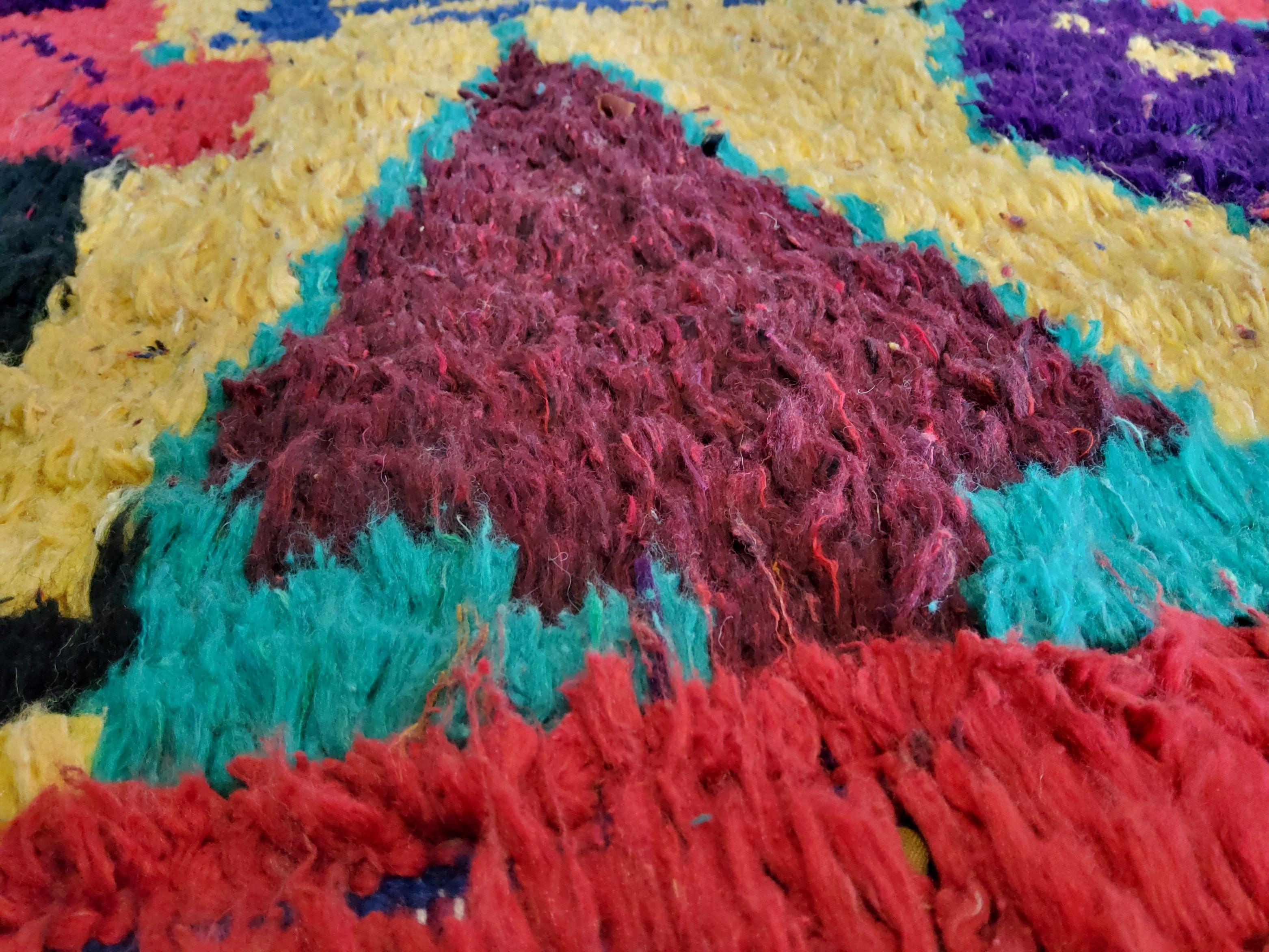 Azila Moroccan Berber Rug Manufatto in Wool and Cotton Multicolored Naturals For Sale 2