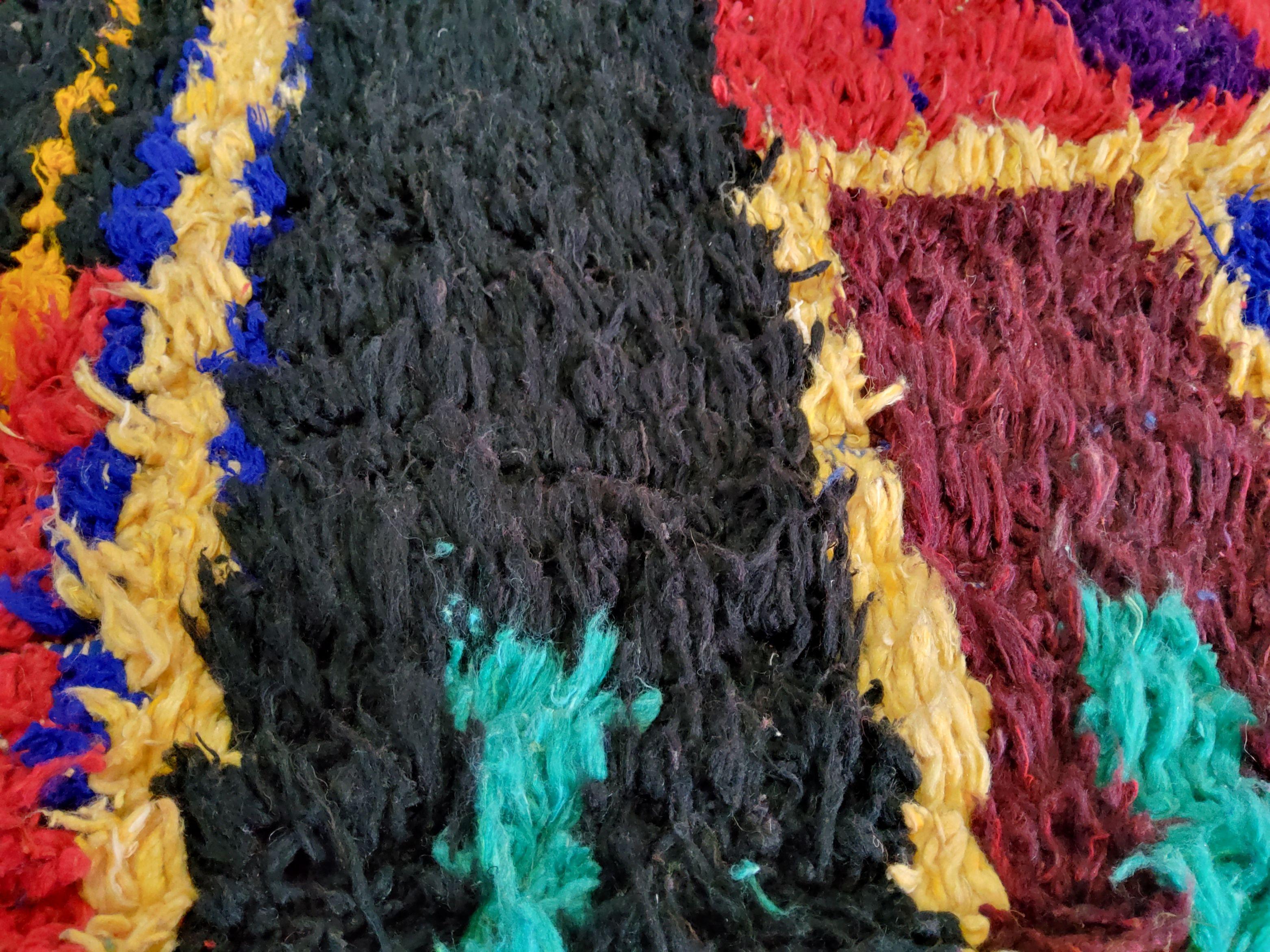 Azila Moroccan Berber Rug Manufatto in Wool and Cotton Multicolored Naturals For Sale 3