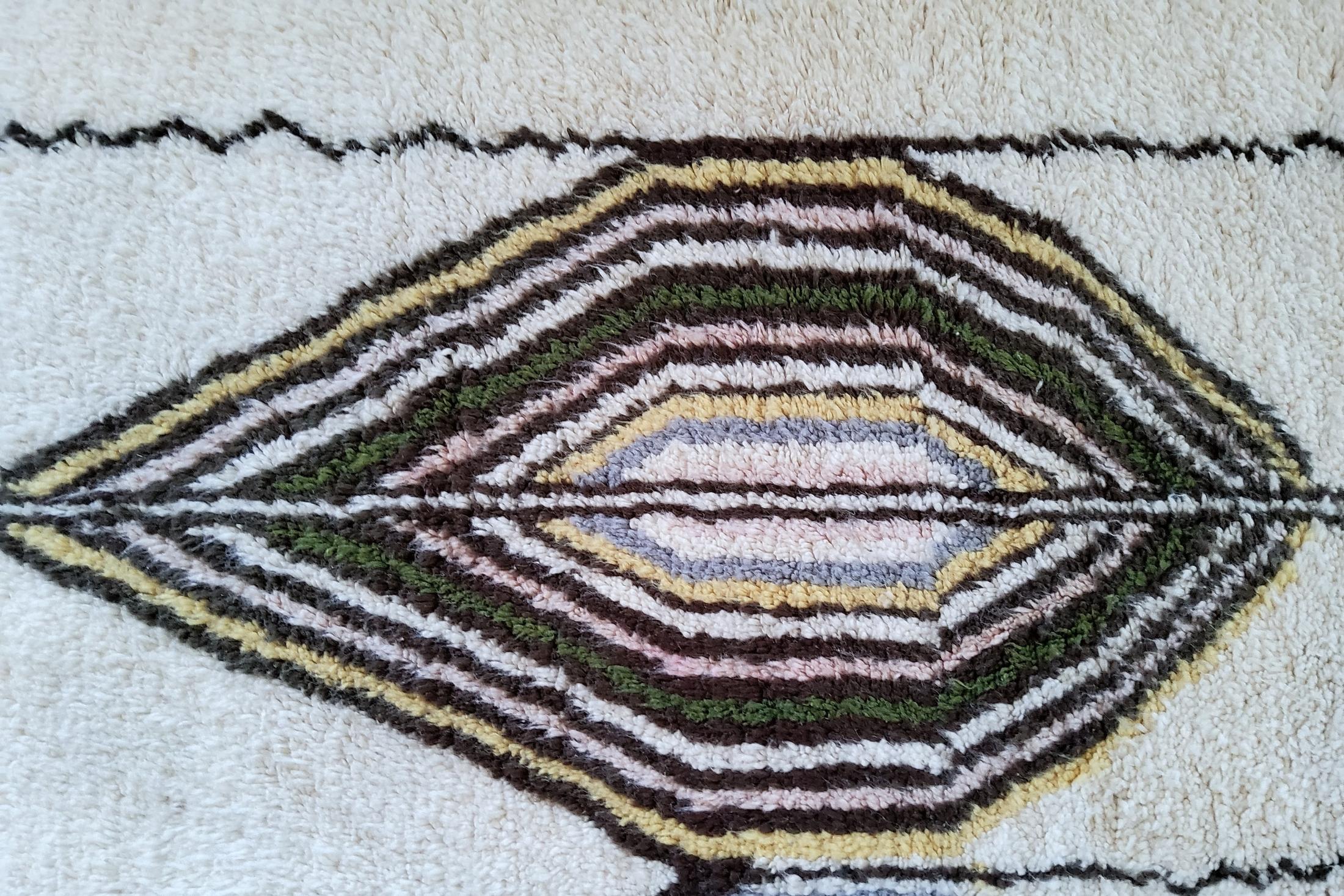 Late 20th Century Tappeto Berbero Design  Marocco, anni '90  Lana Naturale  310×225 cm in vendita