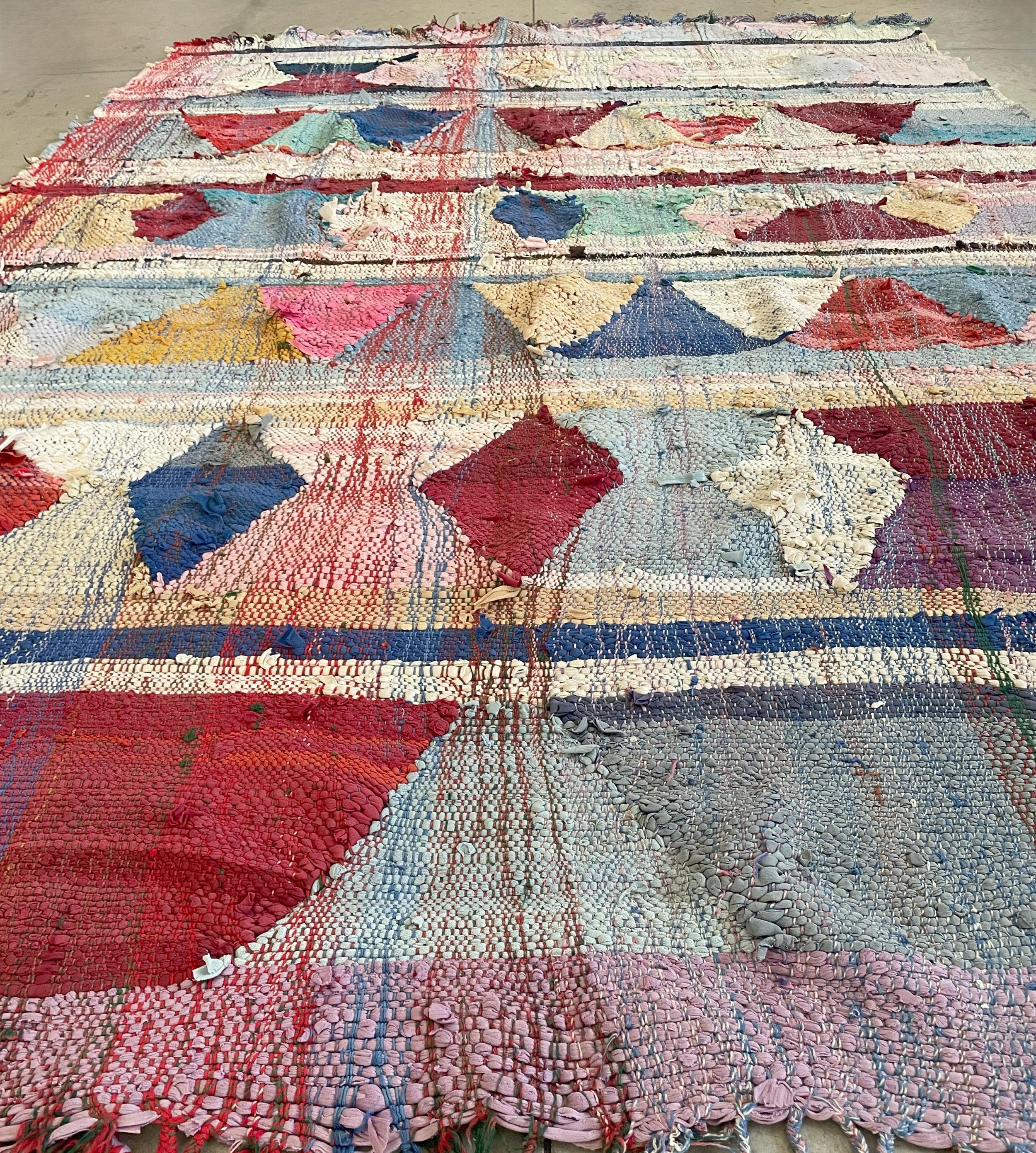 Fatto a mano Tappeto Boucherouite Berbero anni ’70  Manufatto in lana e cotone  240×165 cm in vendita