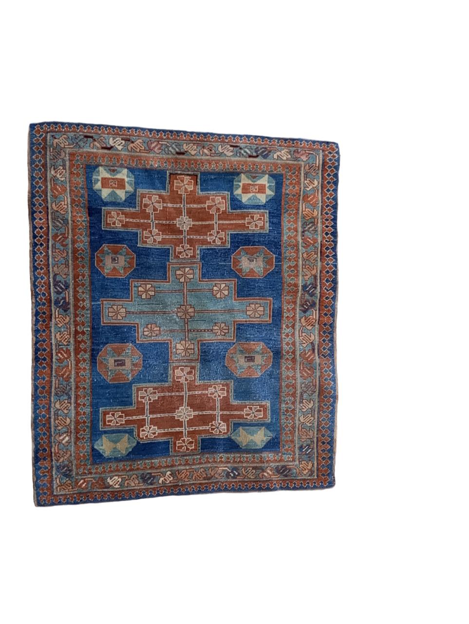 Blue hand-knotted Caucasian rug For Sale 3
