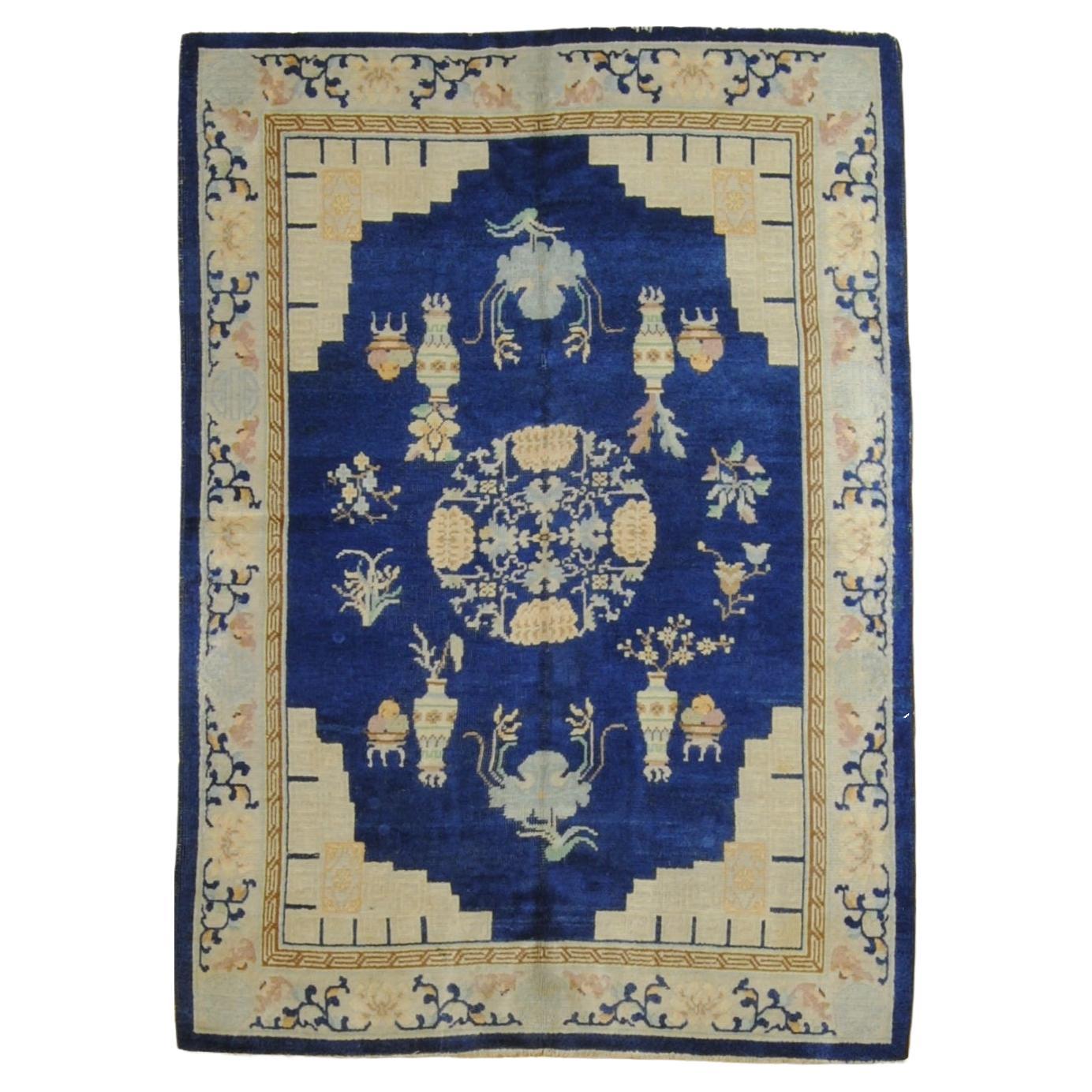 Carpet with light blue background and Chinese design from the 1930s For Sale