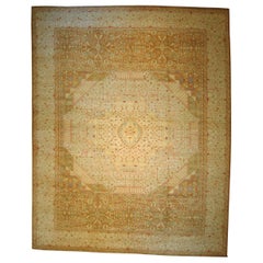 Carpet with the pattern of ancient Mamluk carpets and light shade