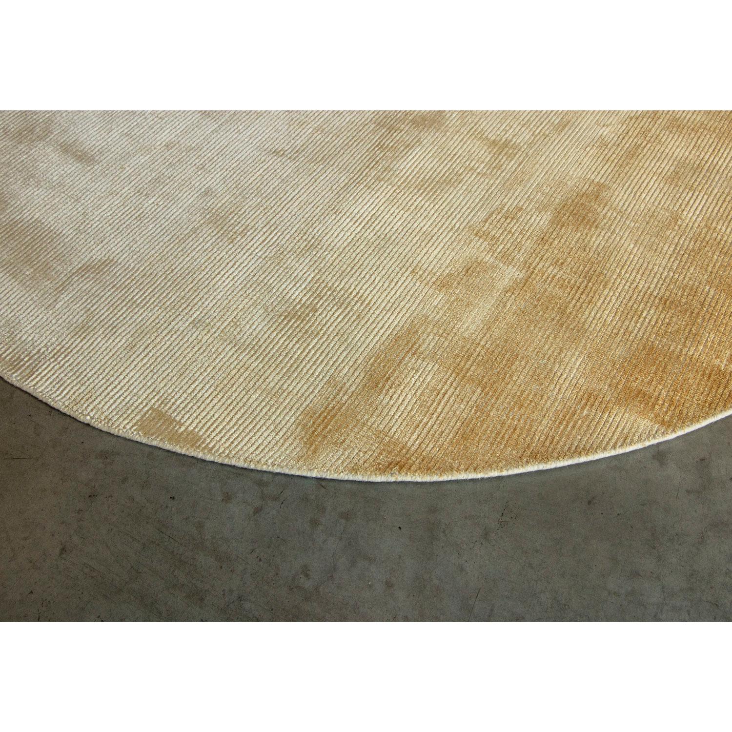 Indian Tappeto contemporaneo design italiano giallo degradè by Deanna Comellini ø 250cm For Sale