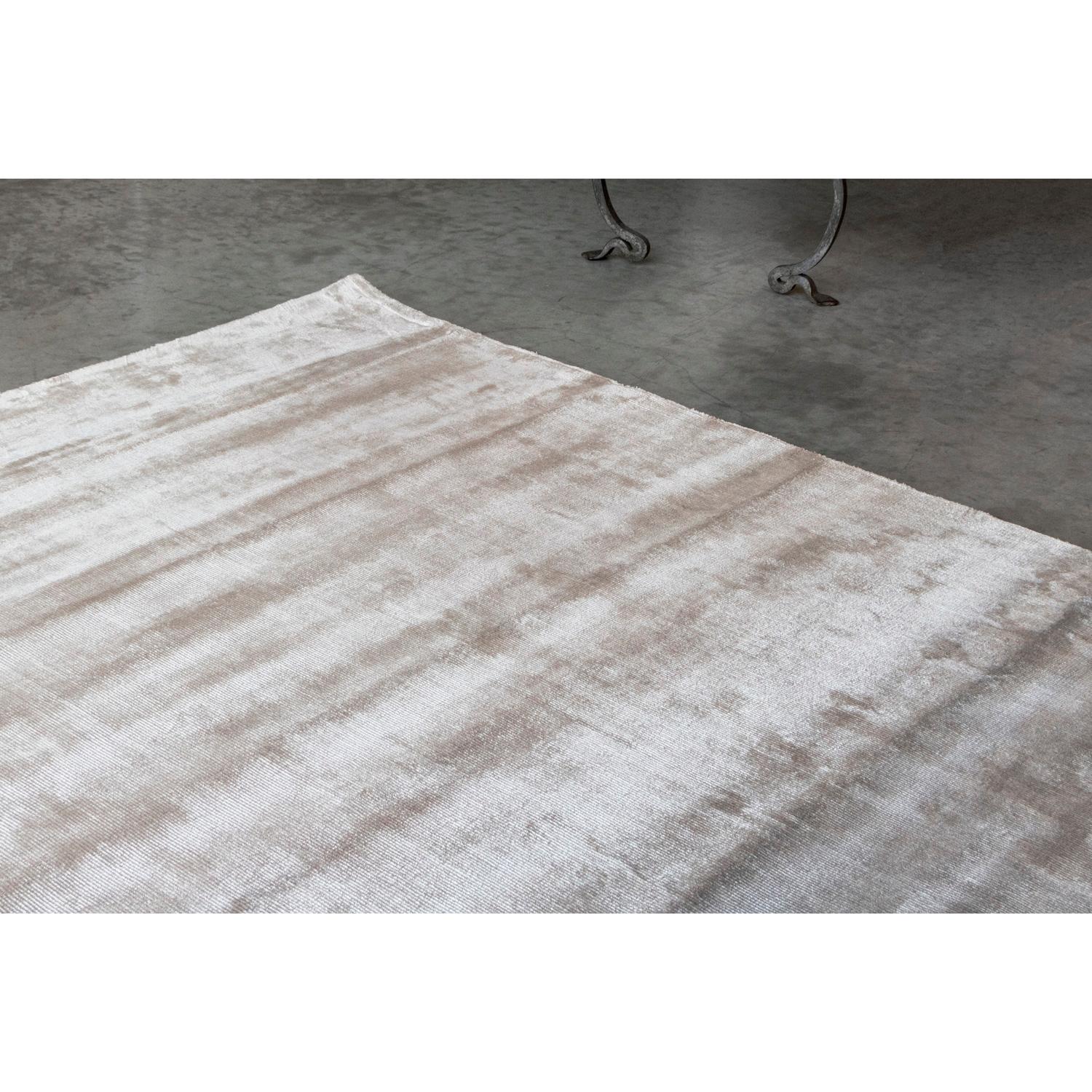 Tappeto contemporaneo design sfumato rosa platino by Deanna Comellini 250x350cm Moderno en venta