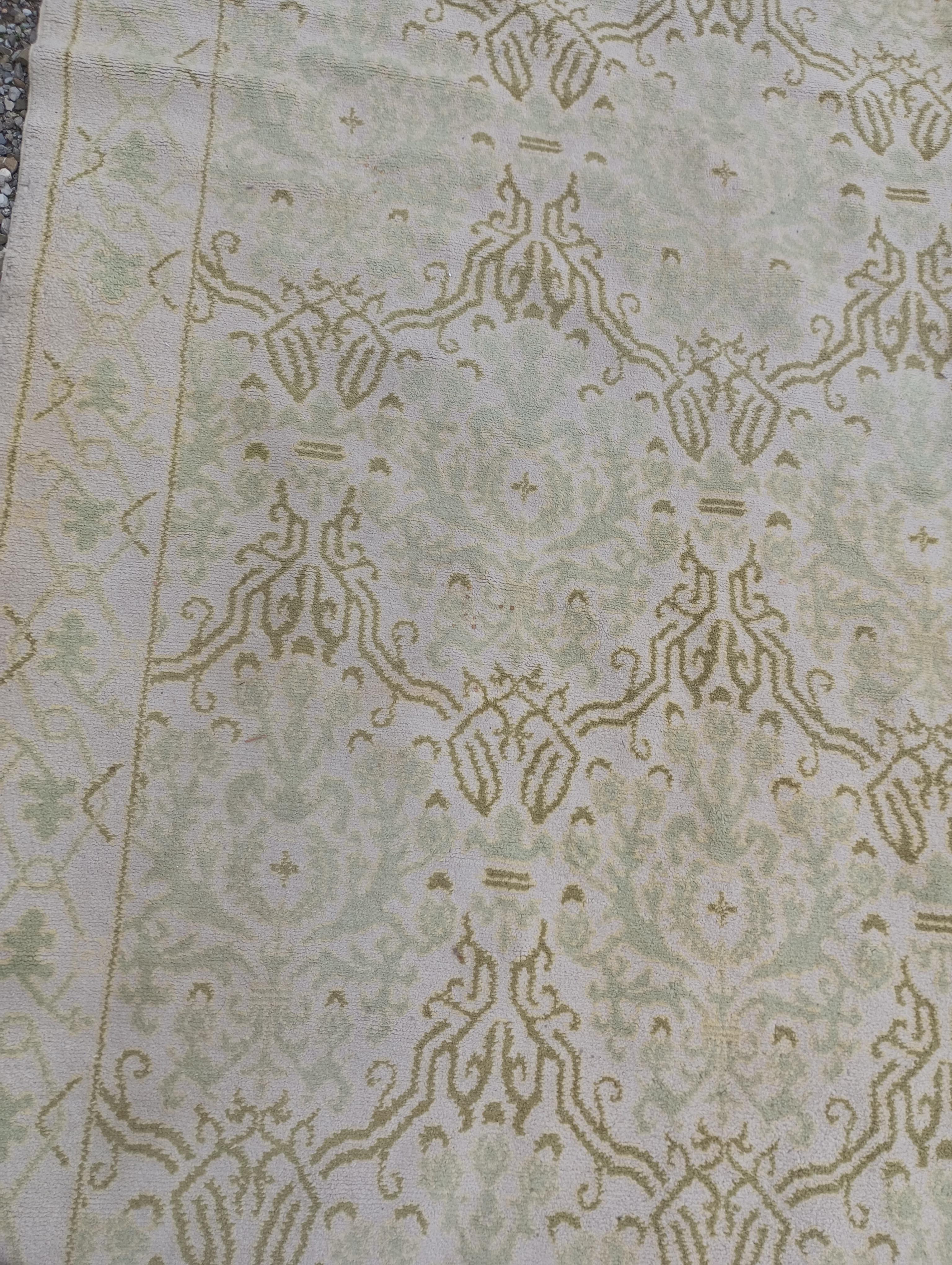 20th Century Tapis de Cuenca noué à la main, dimensions inhabituelles 555 x 180 cm. en vente