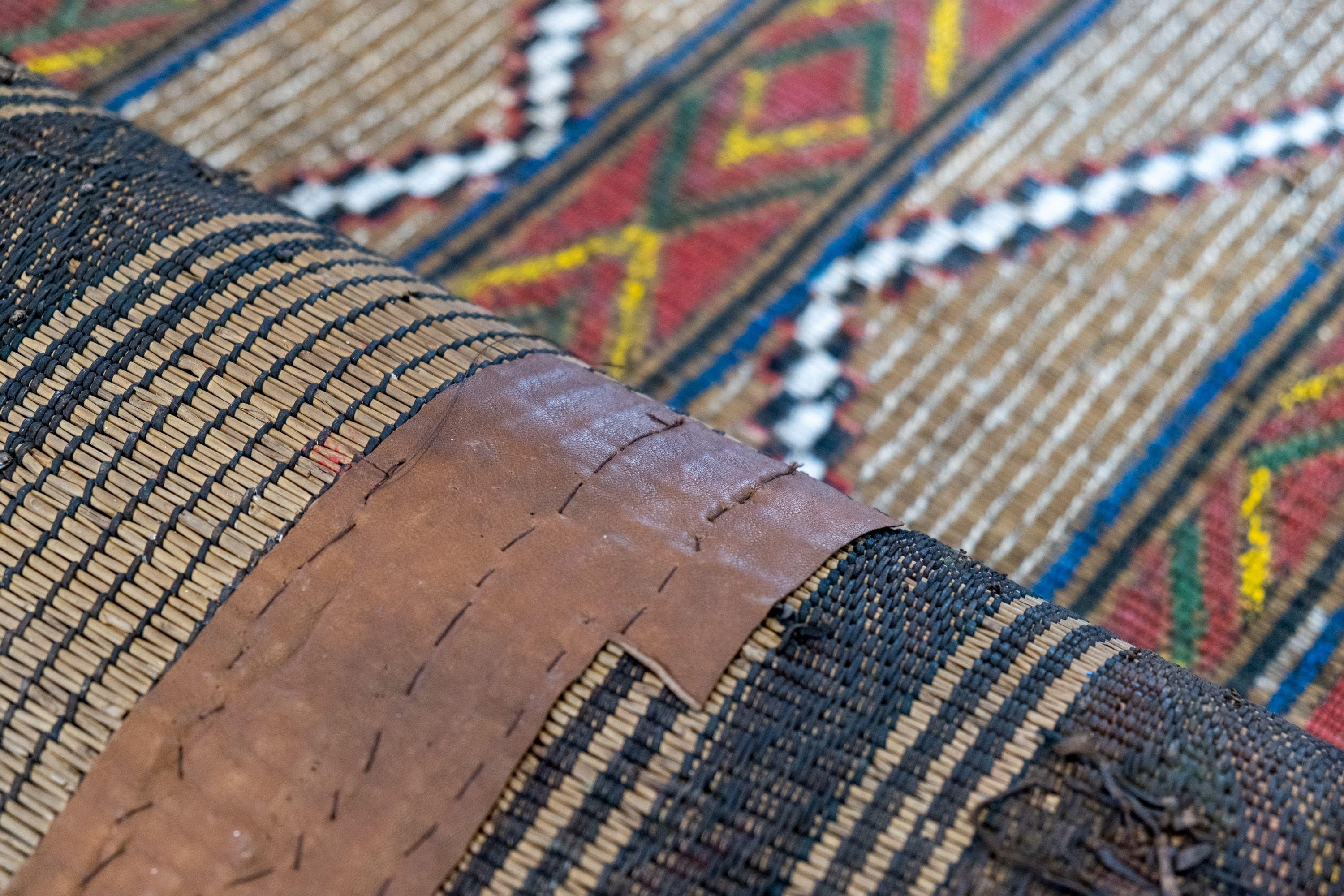 Stuoia Tuareg Tappeto Marrone Manufatta in Sahara Mauritana Marocco Vintage in vendita 2