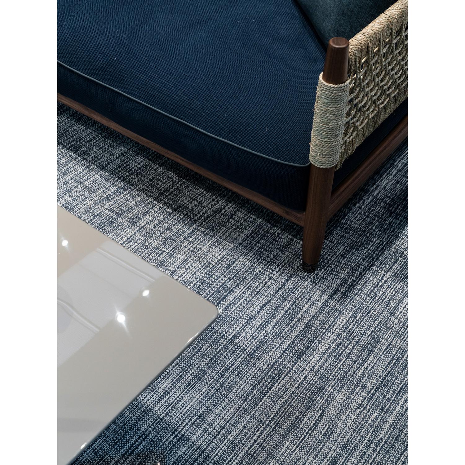 Moderne Design Tappeto en lana melange resistente blu de Deanna Comellini 250 x 350 cm en vente