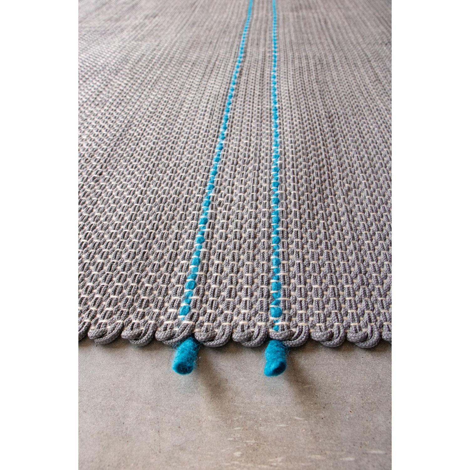 Tappeto design italiano bagno o living grigio blu by Deanna Comellini 80x200cm Tejido a mano en venta