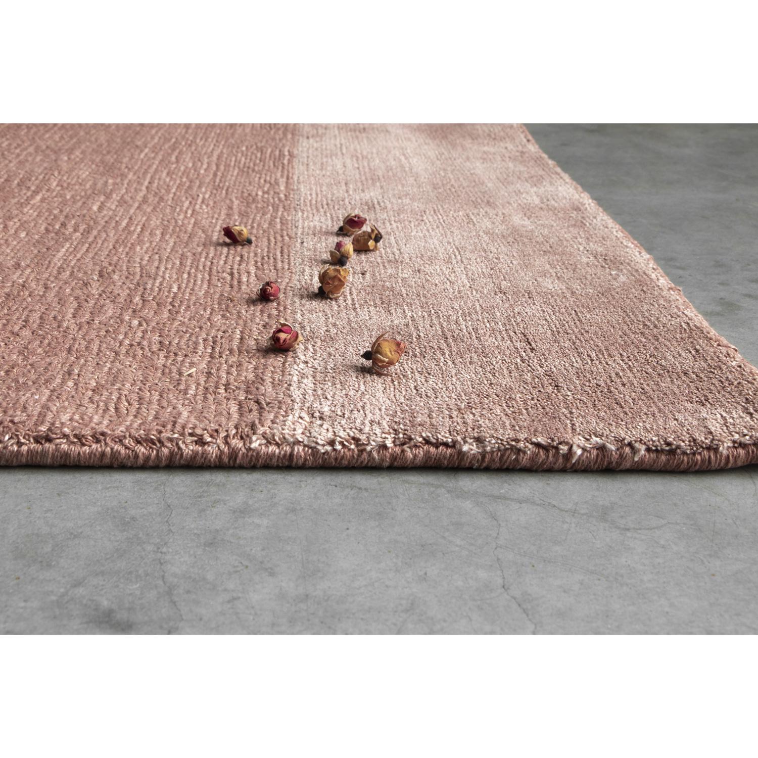 Hand-Woven Tappeto Design Italiano Fibre Naturali Lino Rosa by Deanna Comellini 300x350 cm For Sale