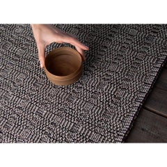 Tappeto design italiano grigio linee blu von Deanna Comellini auf Lager 200x300cm