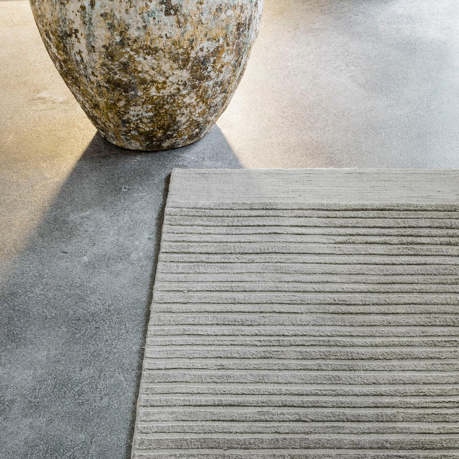 Tappeto Design Italiano in Fibre Naturali Grigio by Deanna Comellini 250x350 cm In New Condition For Sale In Bologna, IT