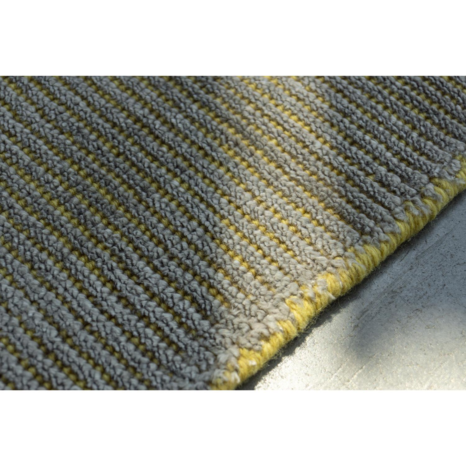 Moderno Tappeto Design/One Sostenibile Seta di Bambù Grigio di Deanna Comellini 200x300cm in vendita