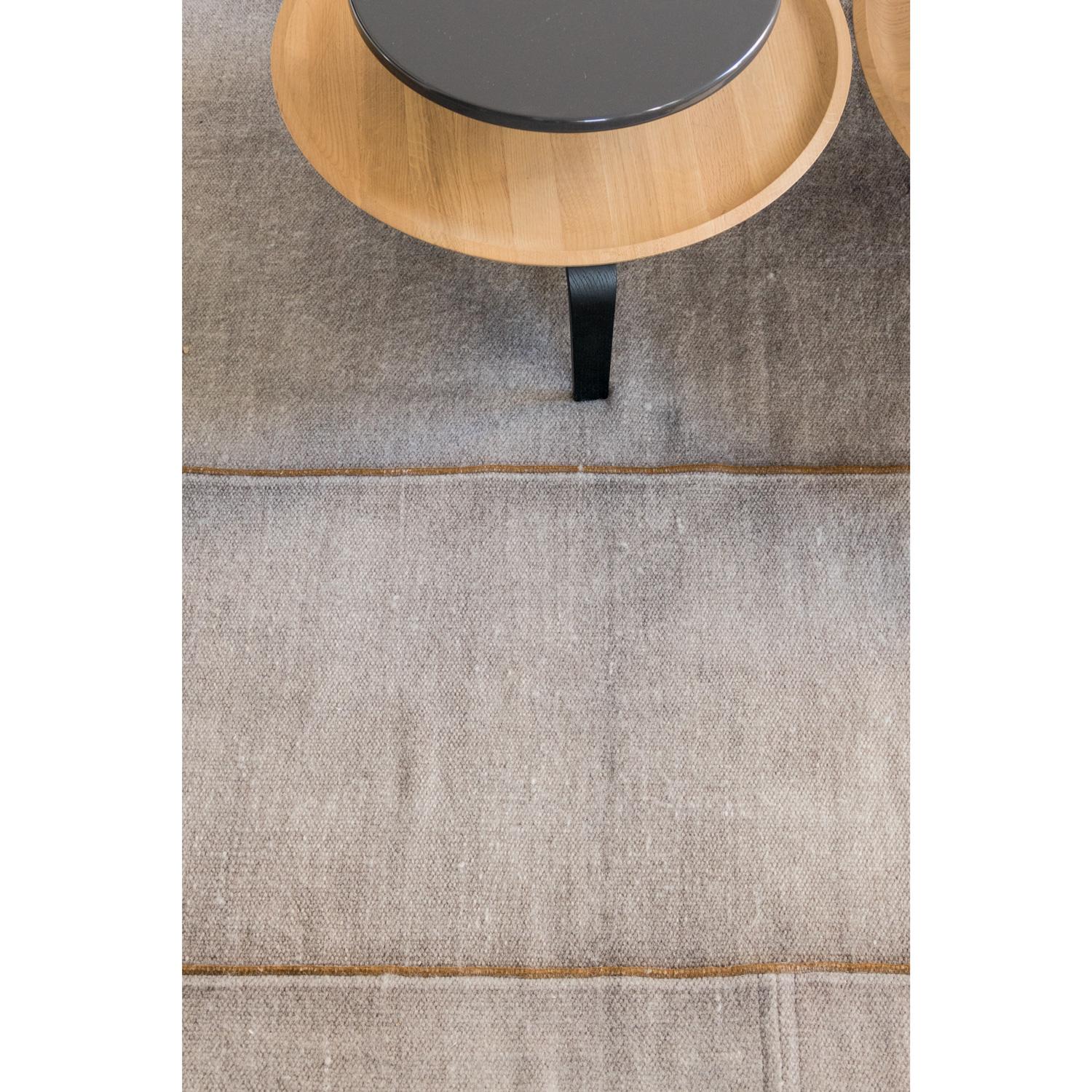 Modern Tappeto di Design Beige in Lana Hand Made by Deanna Comellini 205x290 cm For Sale